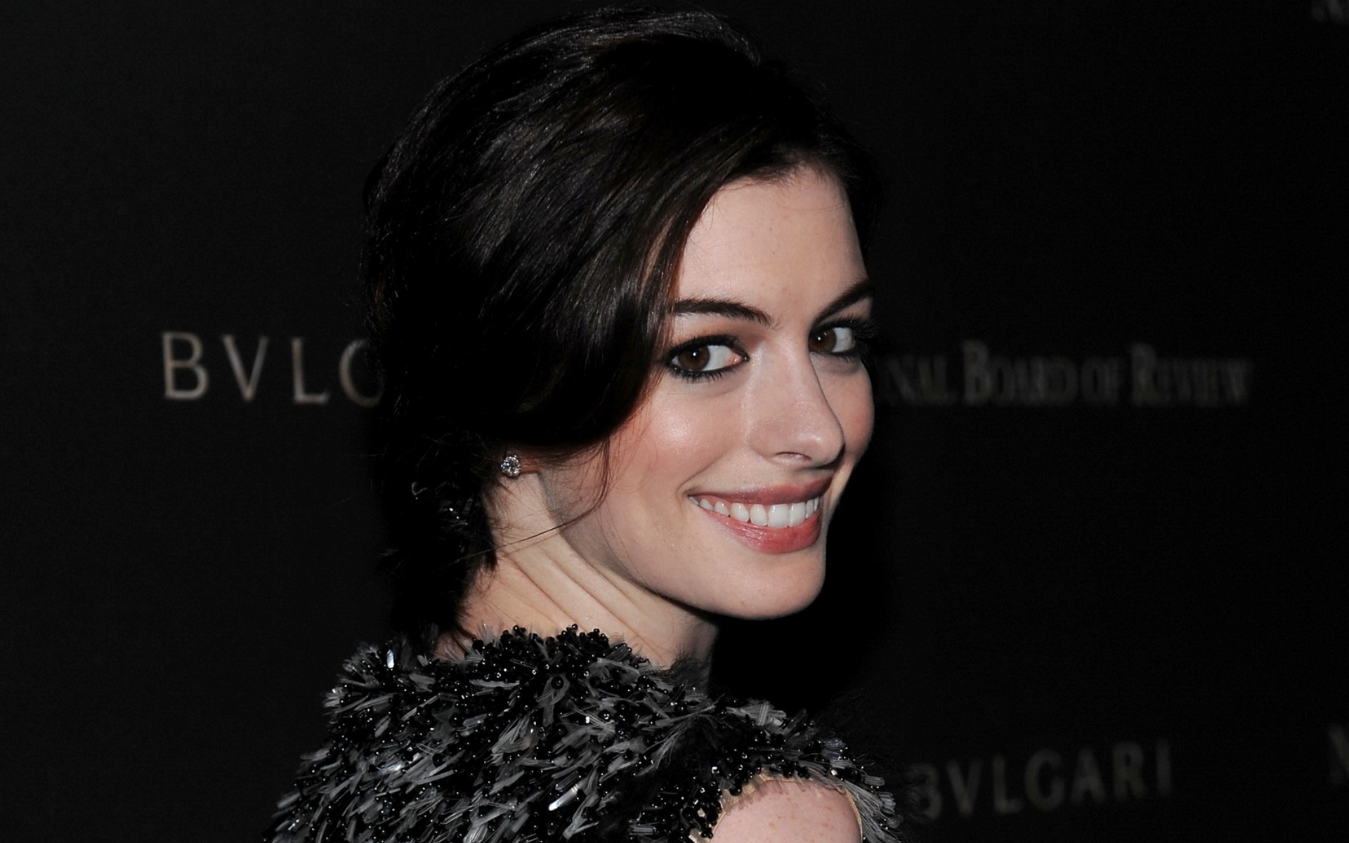Descarga gratuita de fondo de pantalla para móvil de Anne Hathaway, Celebridades.