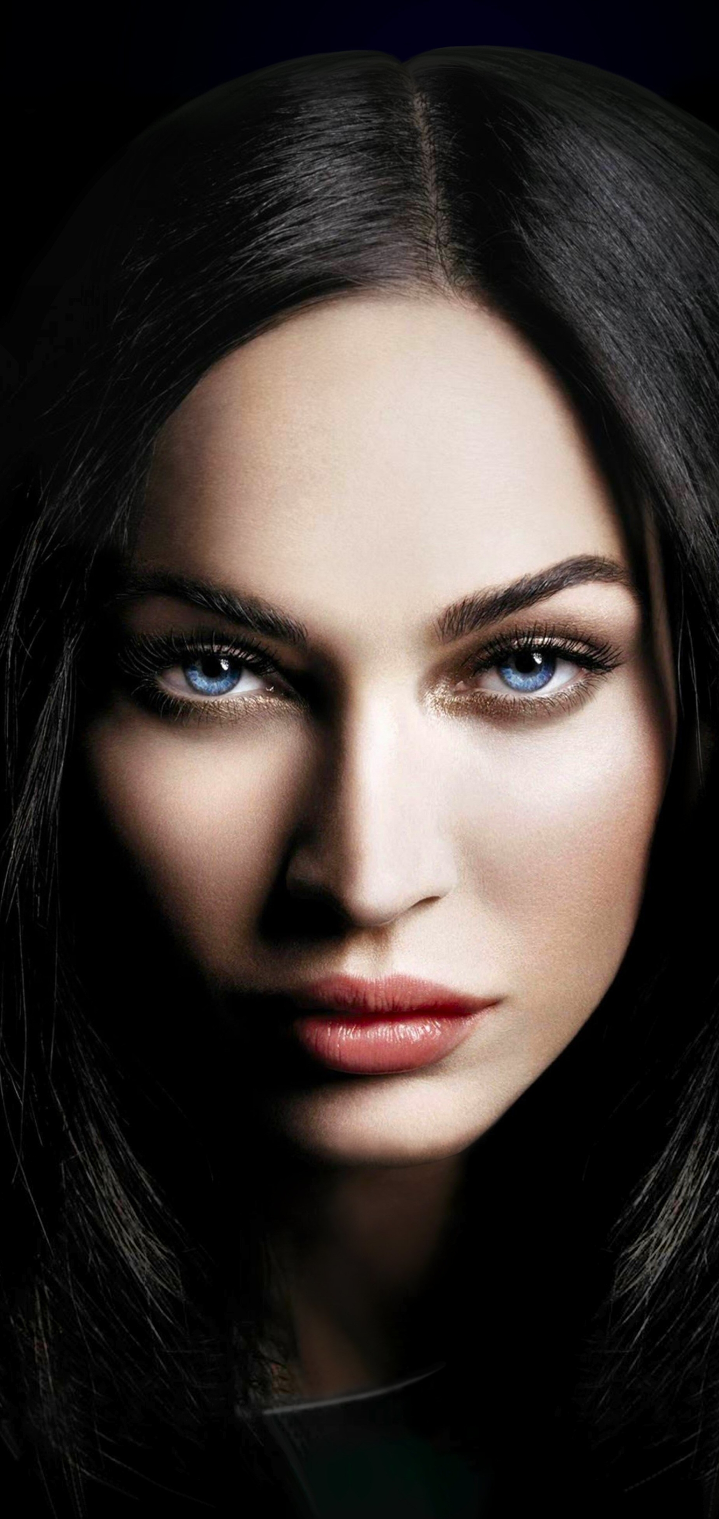 Download mobile wallpaper Megan Fox, Face, Model, Celebrity for free.