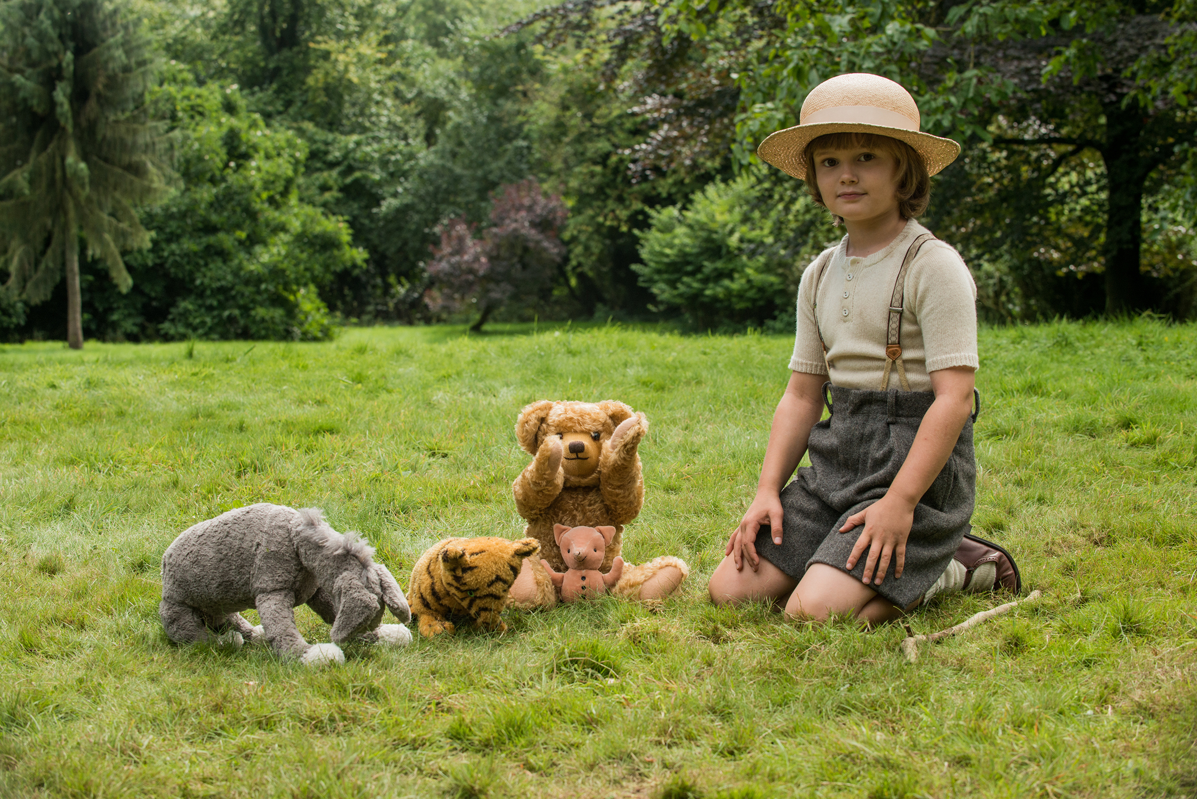 Download mobile wallpaper Movie, Christopher Robin for free.