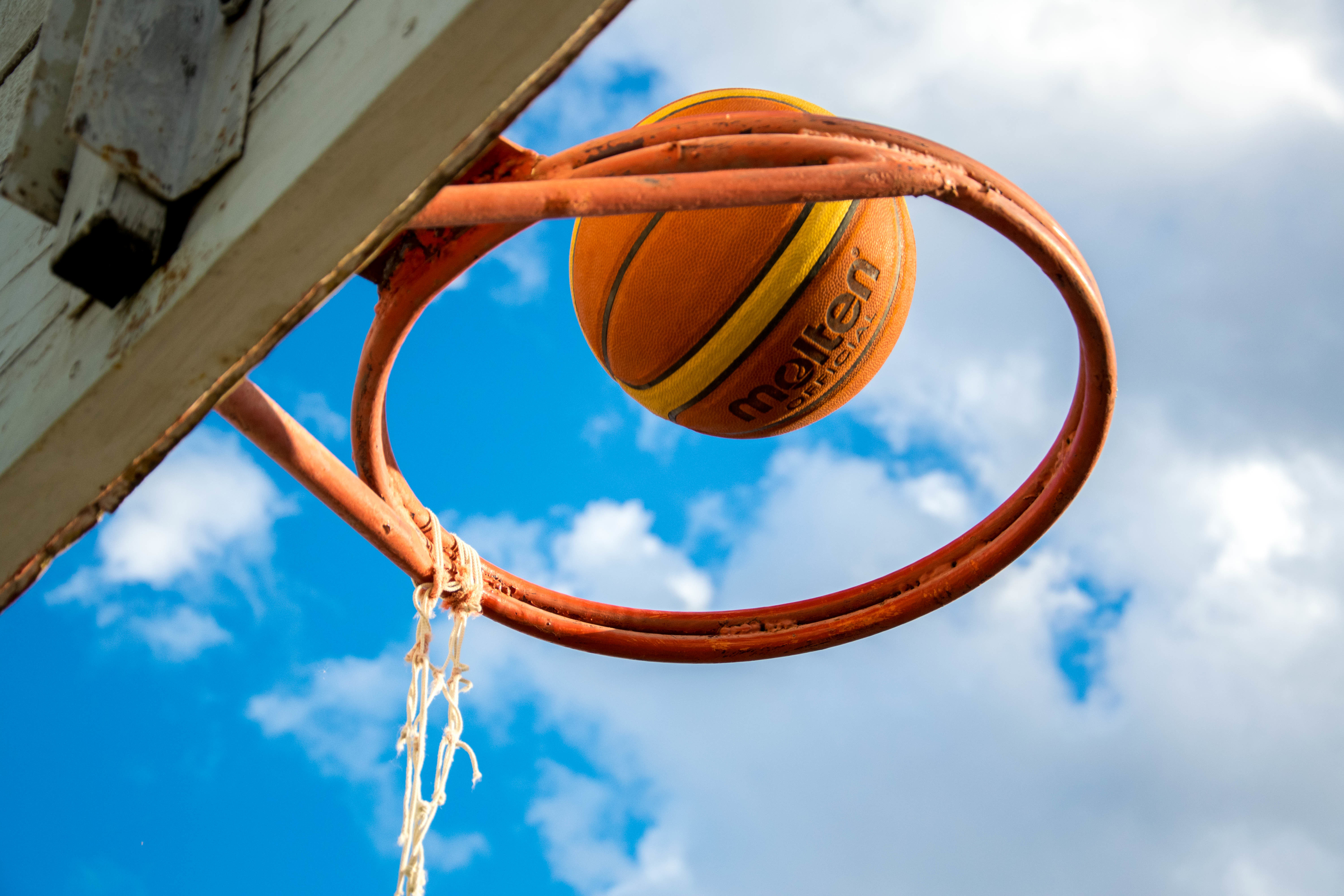 Free download wallpaper Sports, Basketball, Ball on your PC desktop