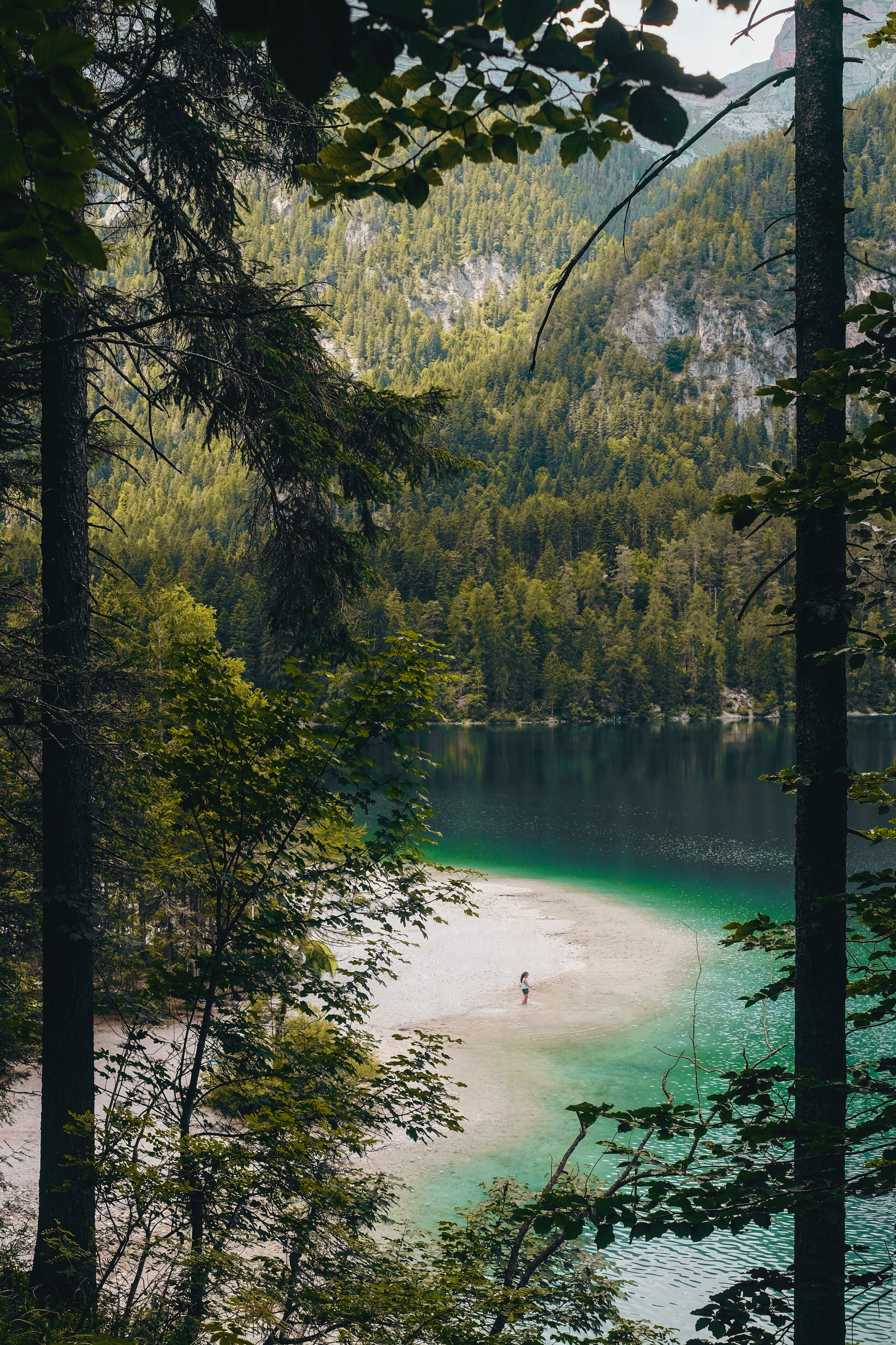 Download mobile wallpaper Mountains, Nature, Lake, Forest, Beach for free.