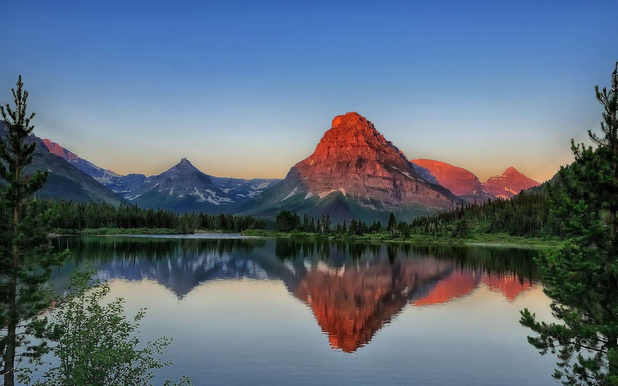 sinopah mountain, montana, mountains, dawn, earth, mountain, glacier national park, lake, pray lake, reflection, sunrise