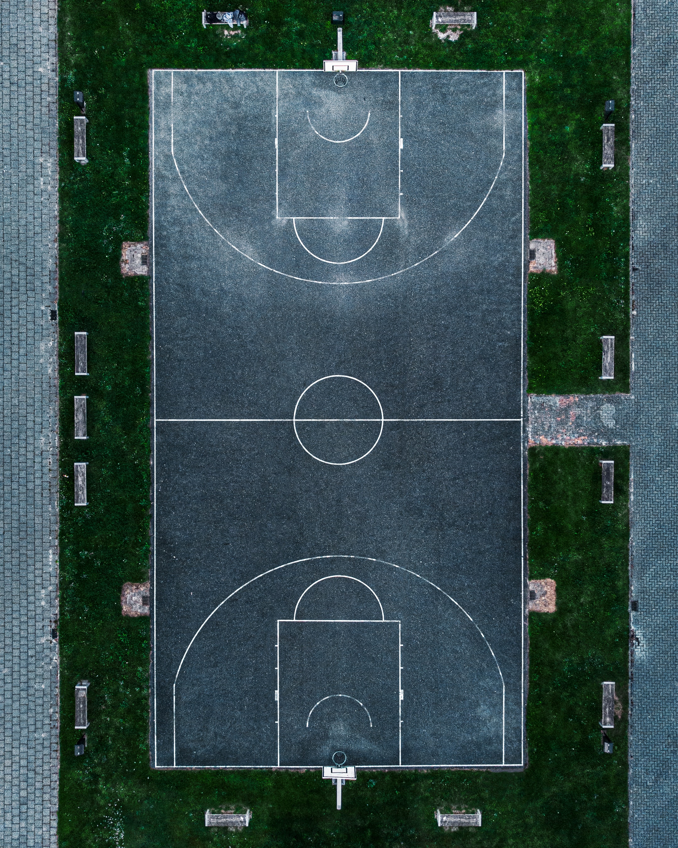 102485 télécharger l'image terrain de basket, sport, basket ball, vue d'en haut, vue d’en haut, cour de récréation, plateforme, basket - fonds d'écran et économiseurs d'écran gratuits