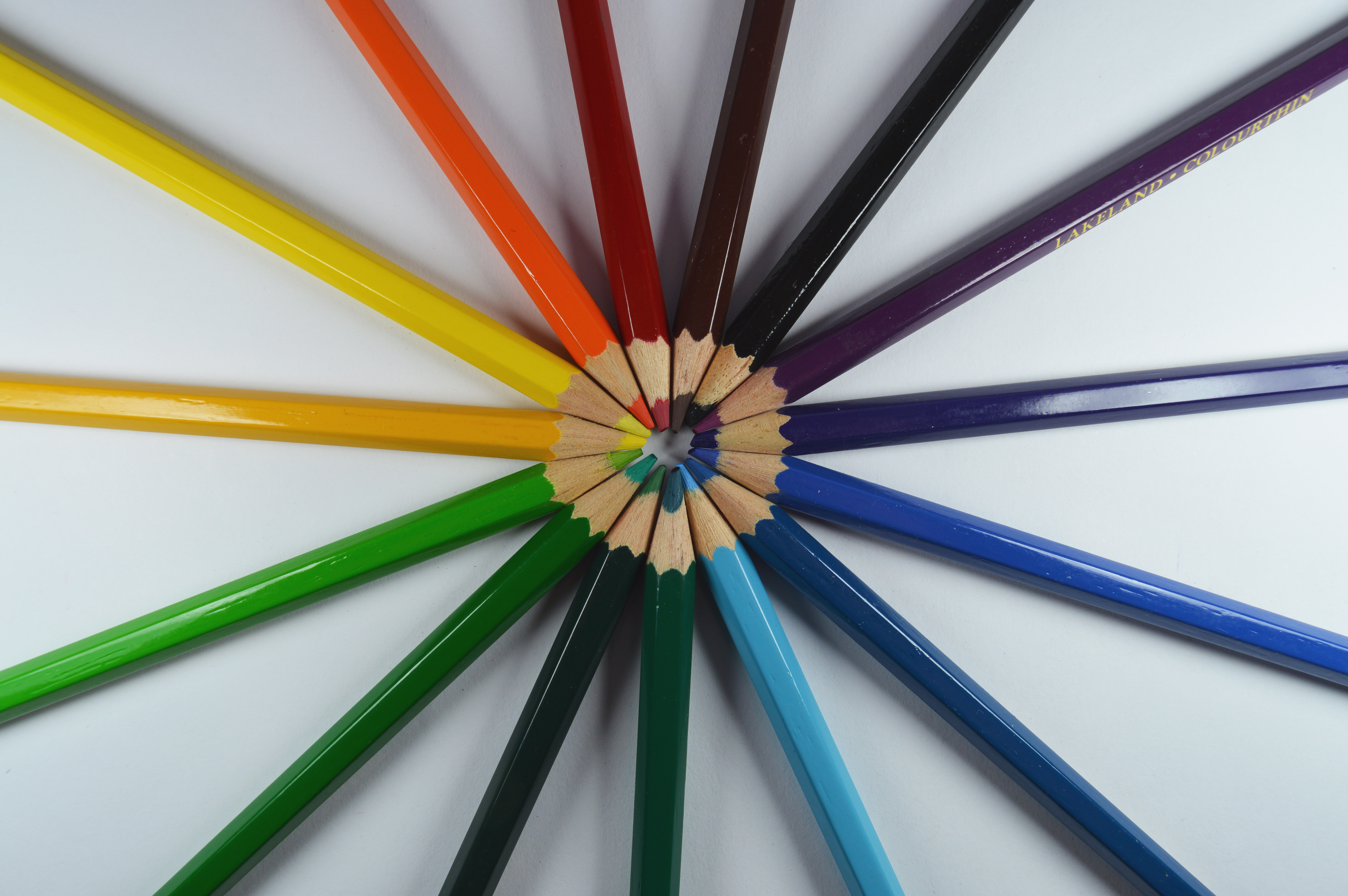 143287 скачать обои цветные карандаши, заточенный, разное, разноцветный - заставки и картинки бесплатно