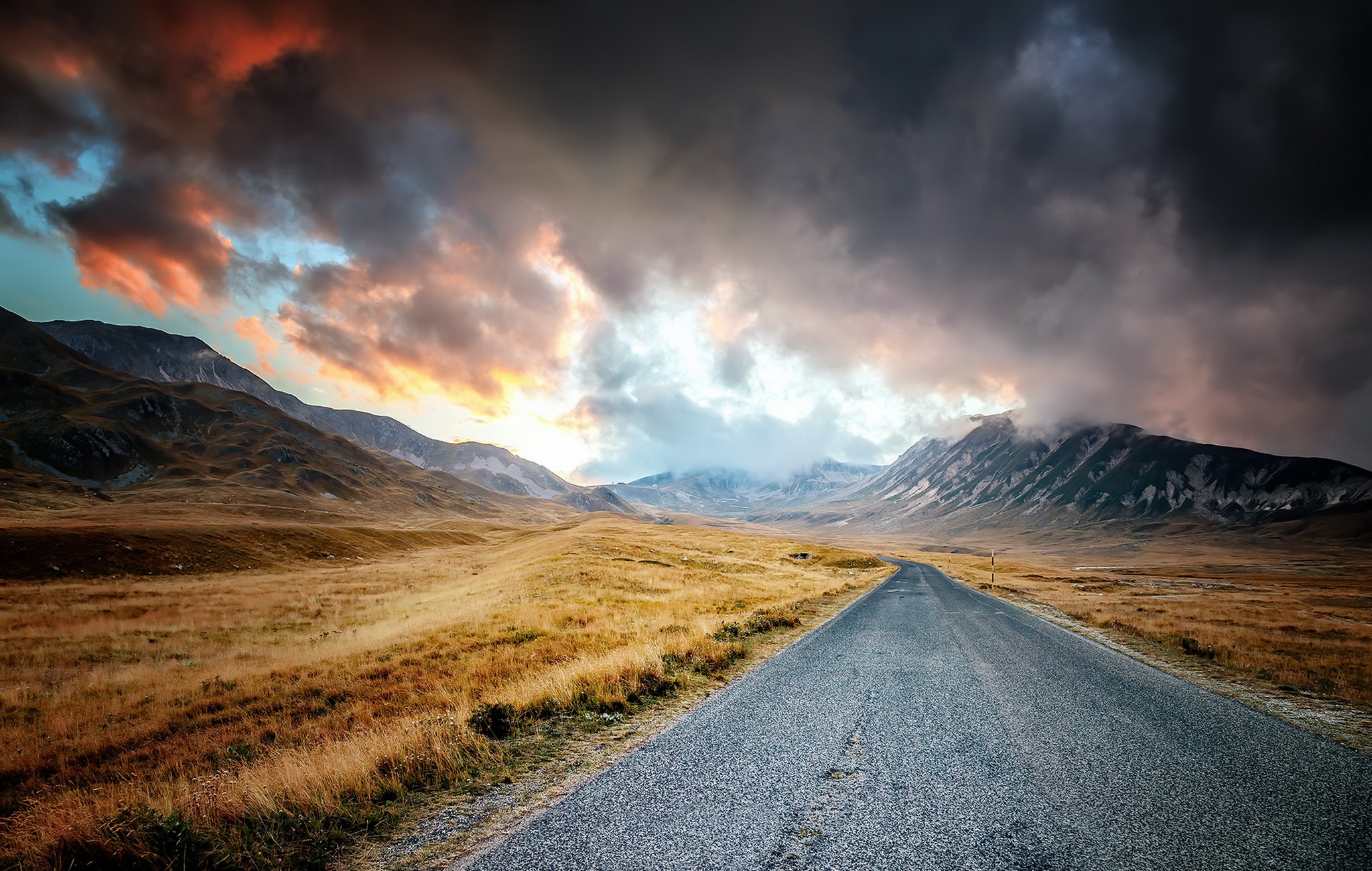 Baixe gratuitamente a imagem Céu, Montanha, Estrada, Nuvem, Feito Pelo Homem na área de trabalho do seu PC