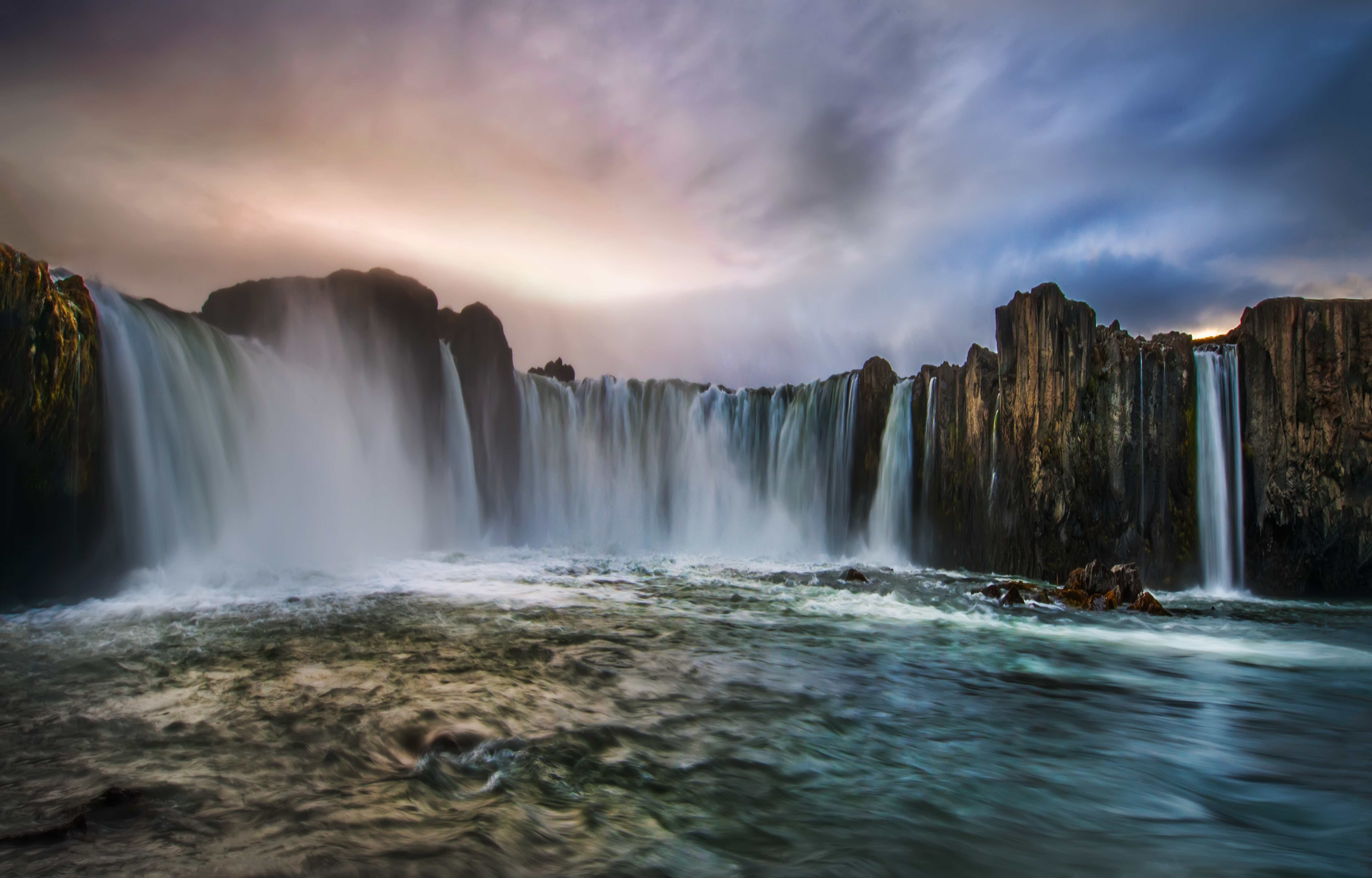 353386 скачать картинку исландия, земля/природа, годафосс, акюрейри, водопады - обои и заставки бесплатно