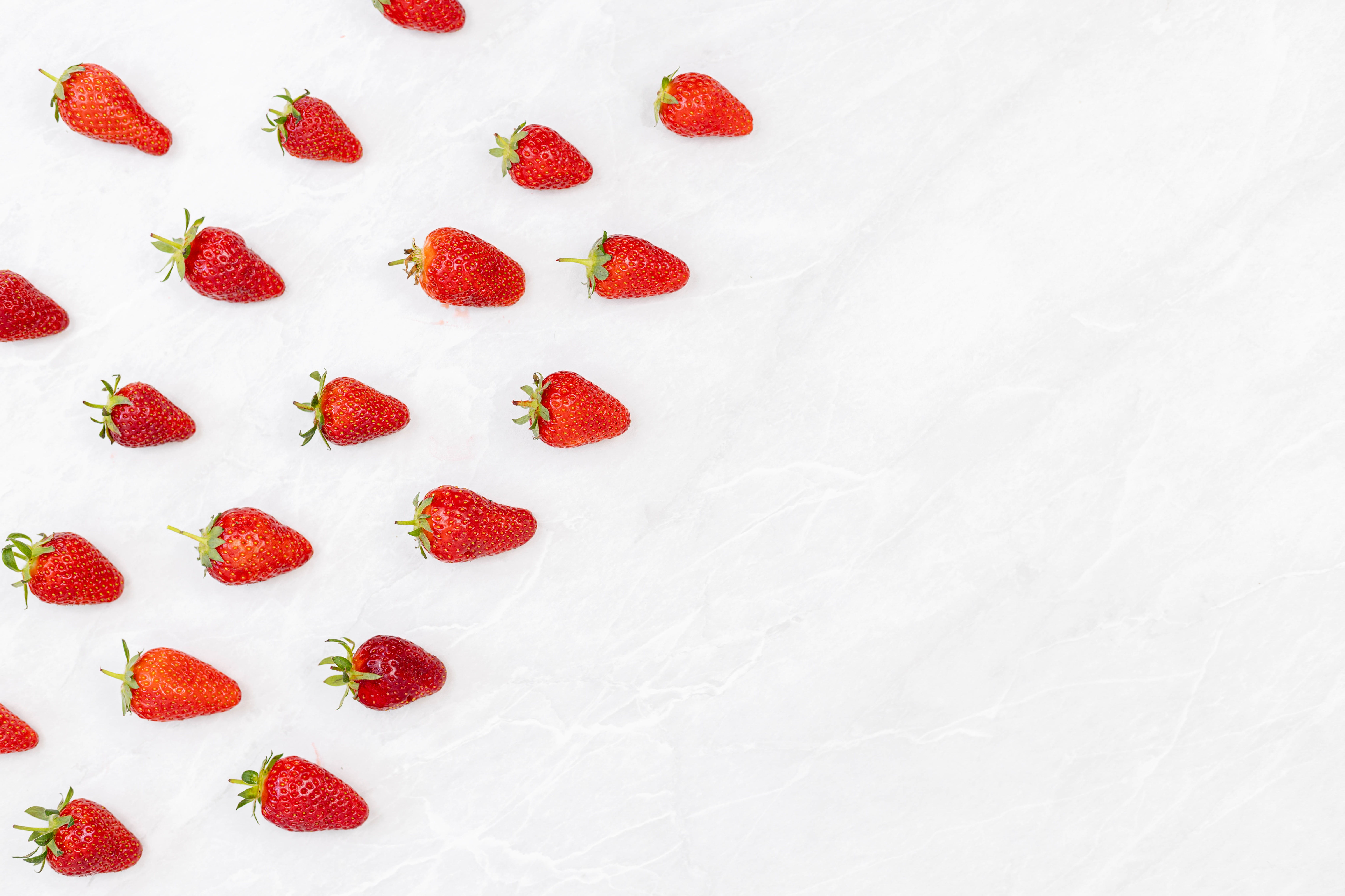 Free download wallpaper Food, Berries, Strawberry, Fruit on your PC desktop