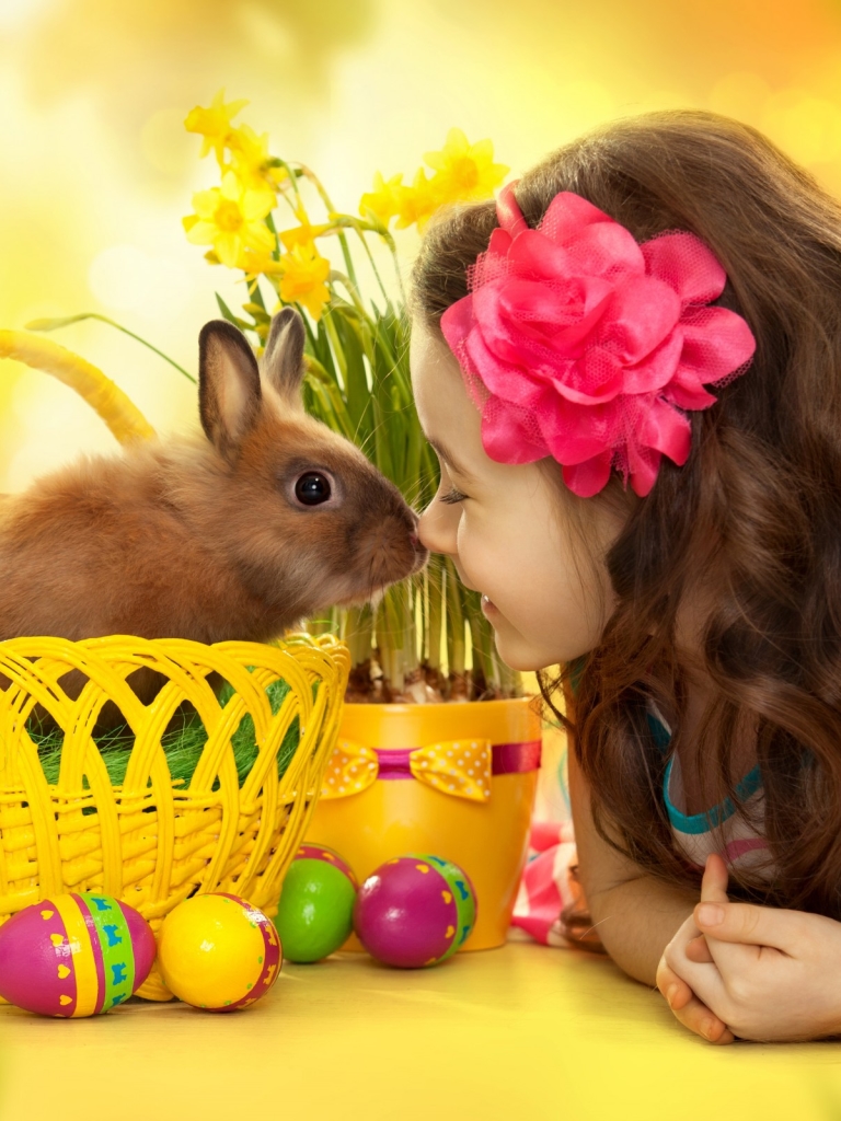 Handy-Wallpaper Feiertage, Ostern, Blume, Süß, Korb, Hase, Kleines Mädchen, Osterei kostenlos herunterladen.