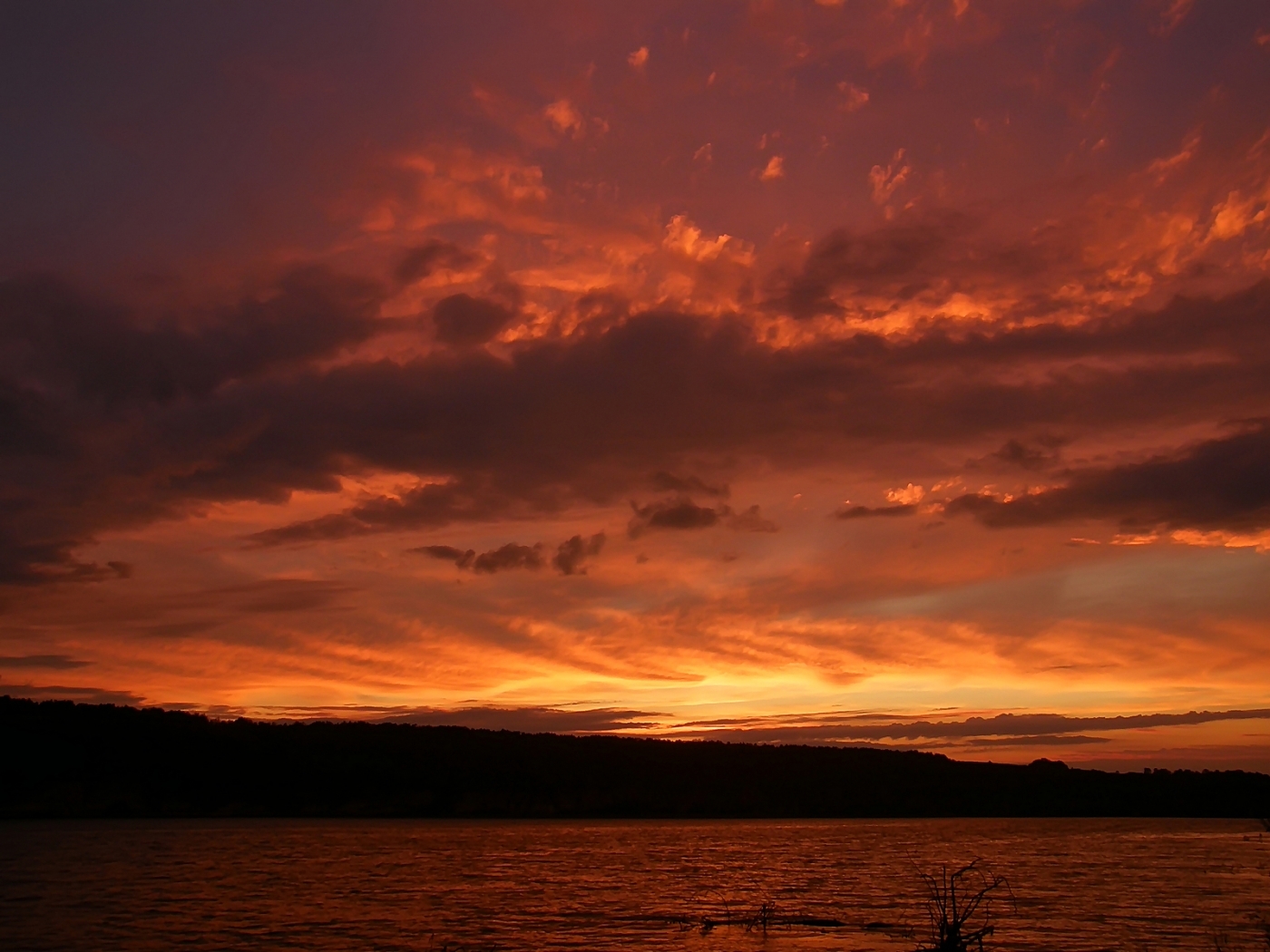 PCデスクトップに風景, スカイ, 雲, 川, 日没画像を無料でダウンロード