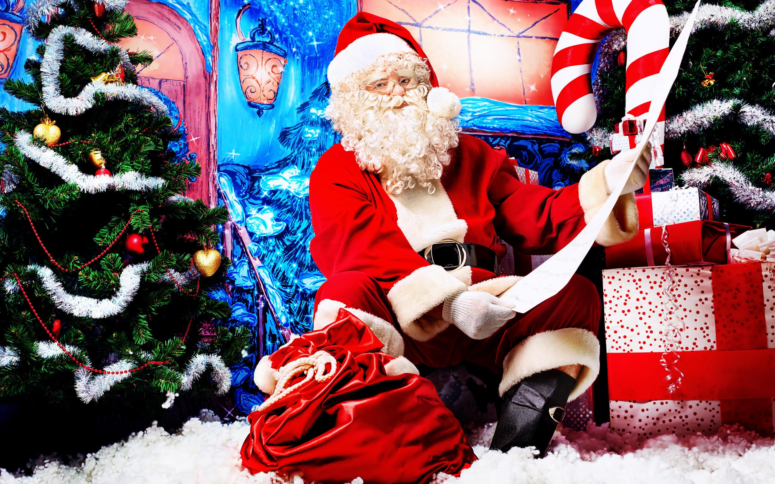 Handy-Wallpaper Feiertage, Weihnachtsmann, Weihnachten, Geschenk, Weihnachtsschmuck, Weihnachtsbaum kostenlos herunterladen.