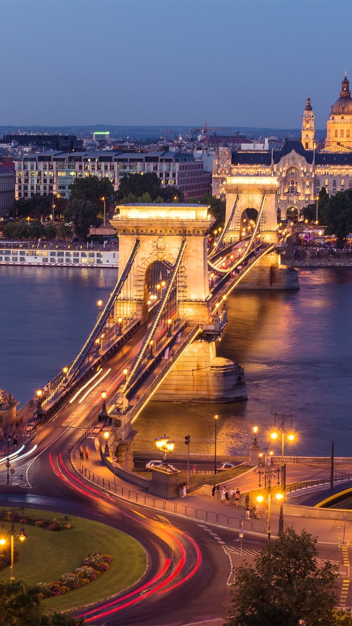 Handy-Wallpaper Brücke, Ungarn, Budapest, Brücken, Menschengemacht, Zeitraffer, Kettenbrücke kostenlos herunterladen.