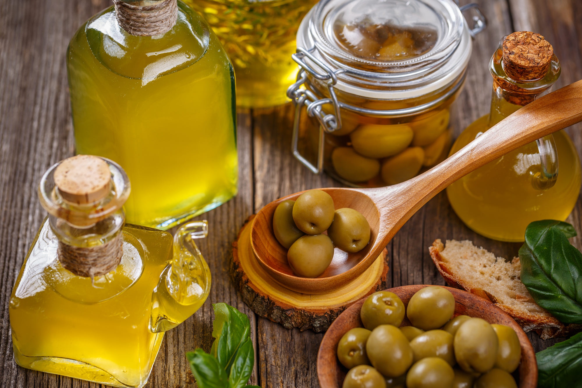 Handy-Wallpaper Öl, Olive, Nahrungsmittel, Stillleben kostenlos herunterladen.