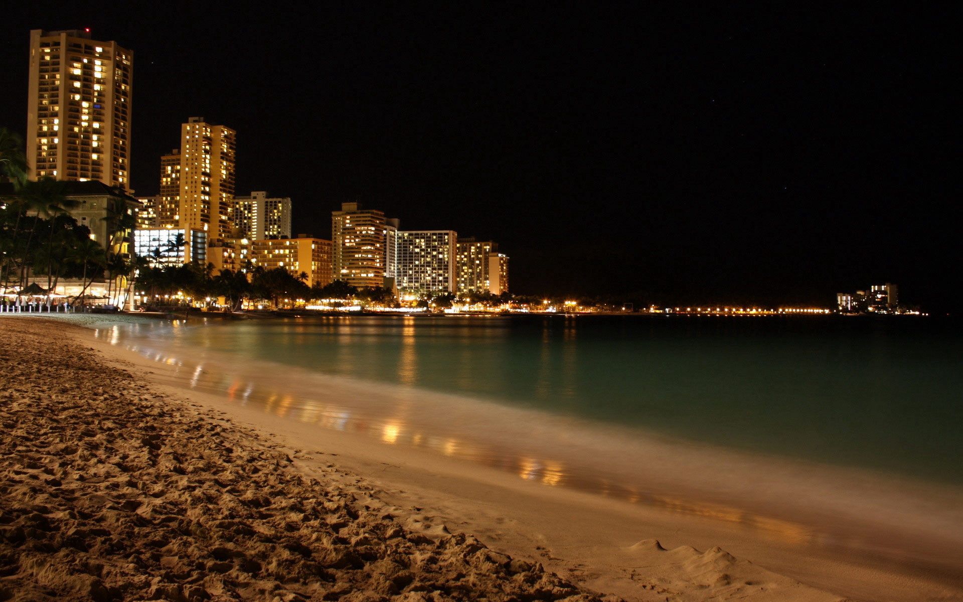 138595 завантажити шпалери романтика, міста, пляж, нічне узбережжі, нічне узбережжя - заставки і картинки безкоштовно
