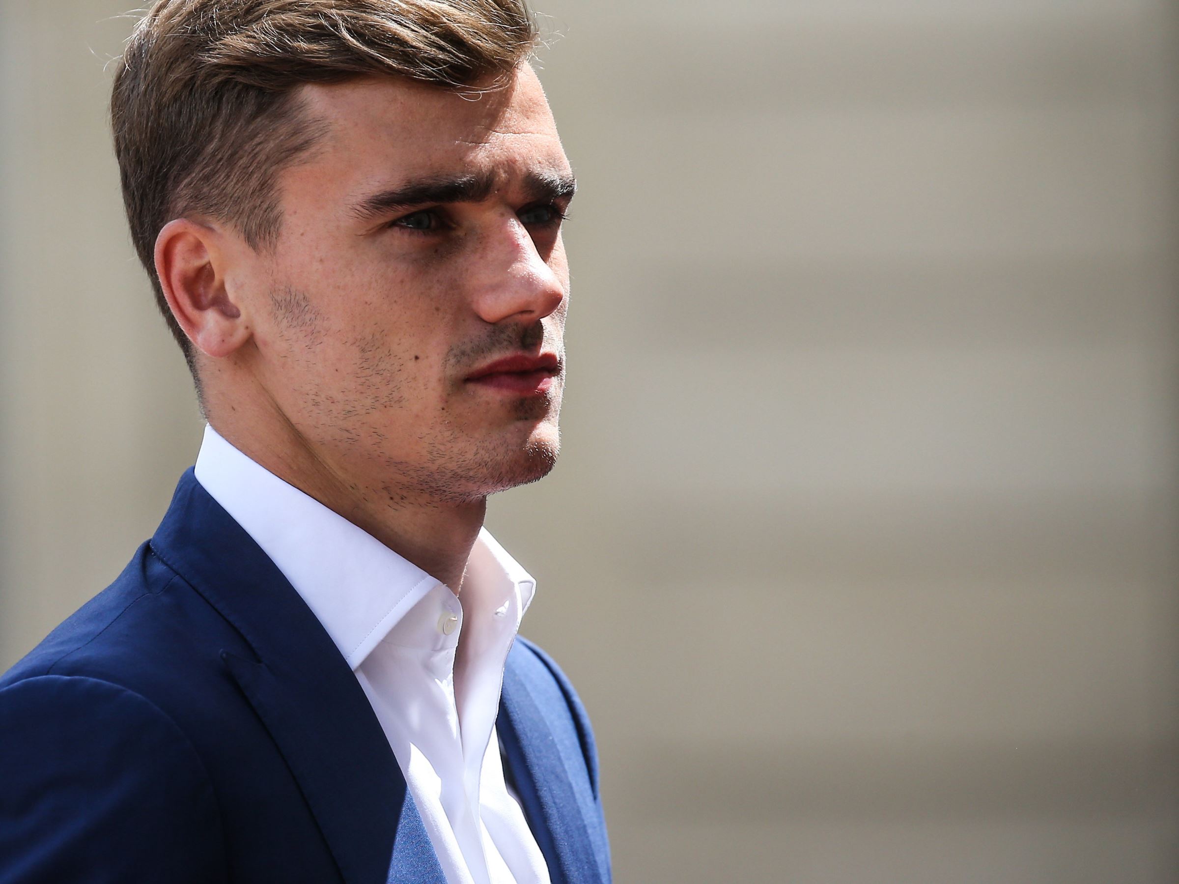 Download mobile wallpaper Sports, Soccer, French, Antoine Griezmann for free.