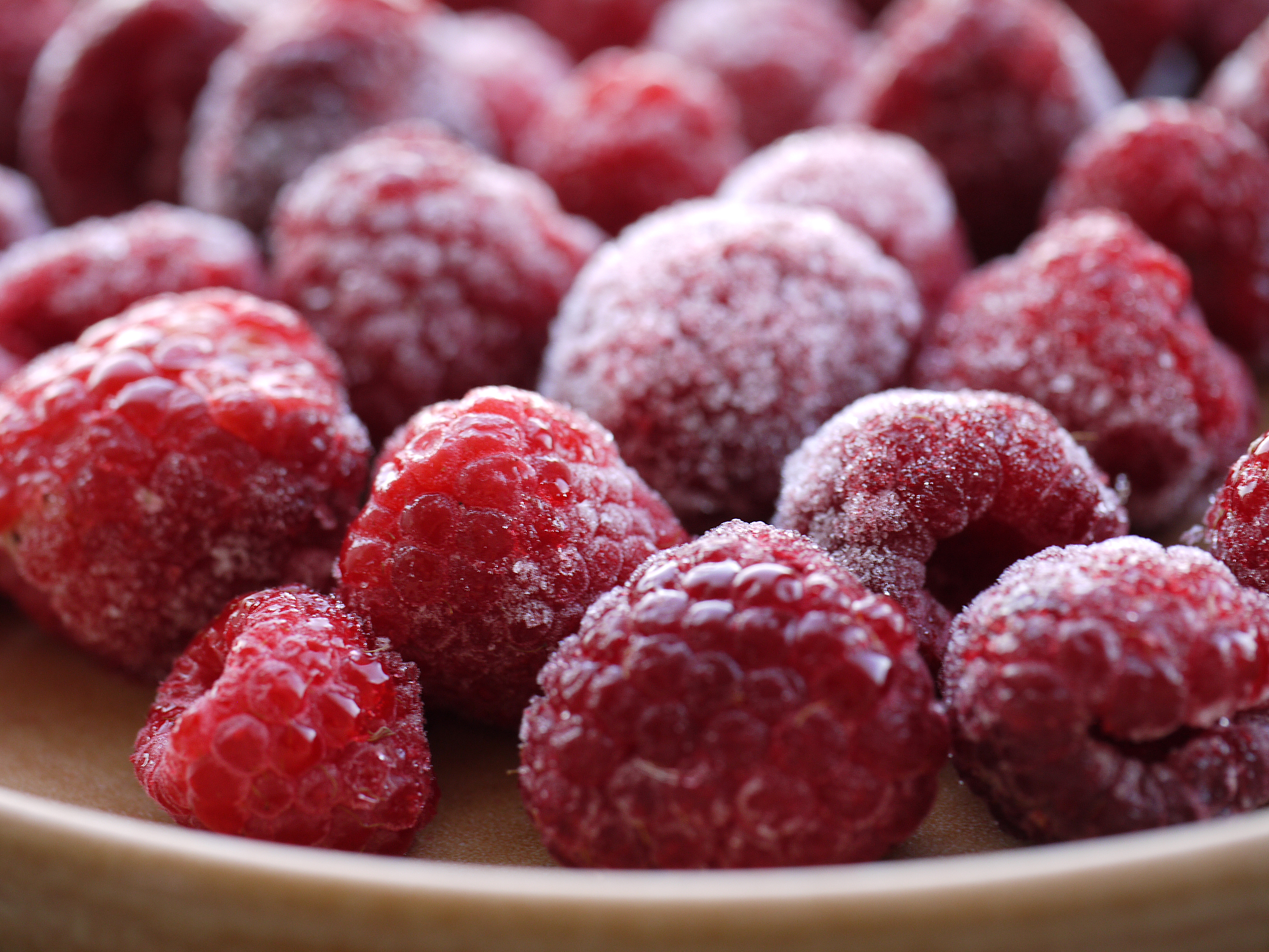 Laden Sie das Himbeere, Makro, Frucht, Nahrungsmittel, Früchte-Bild kostenlos auf Ihren PC-Desktop herunter