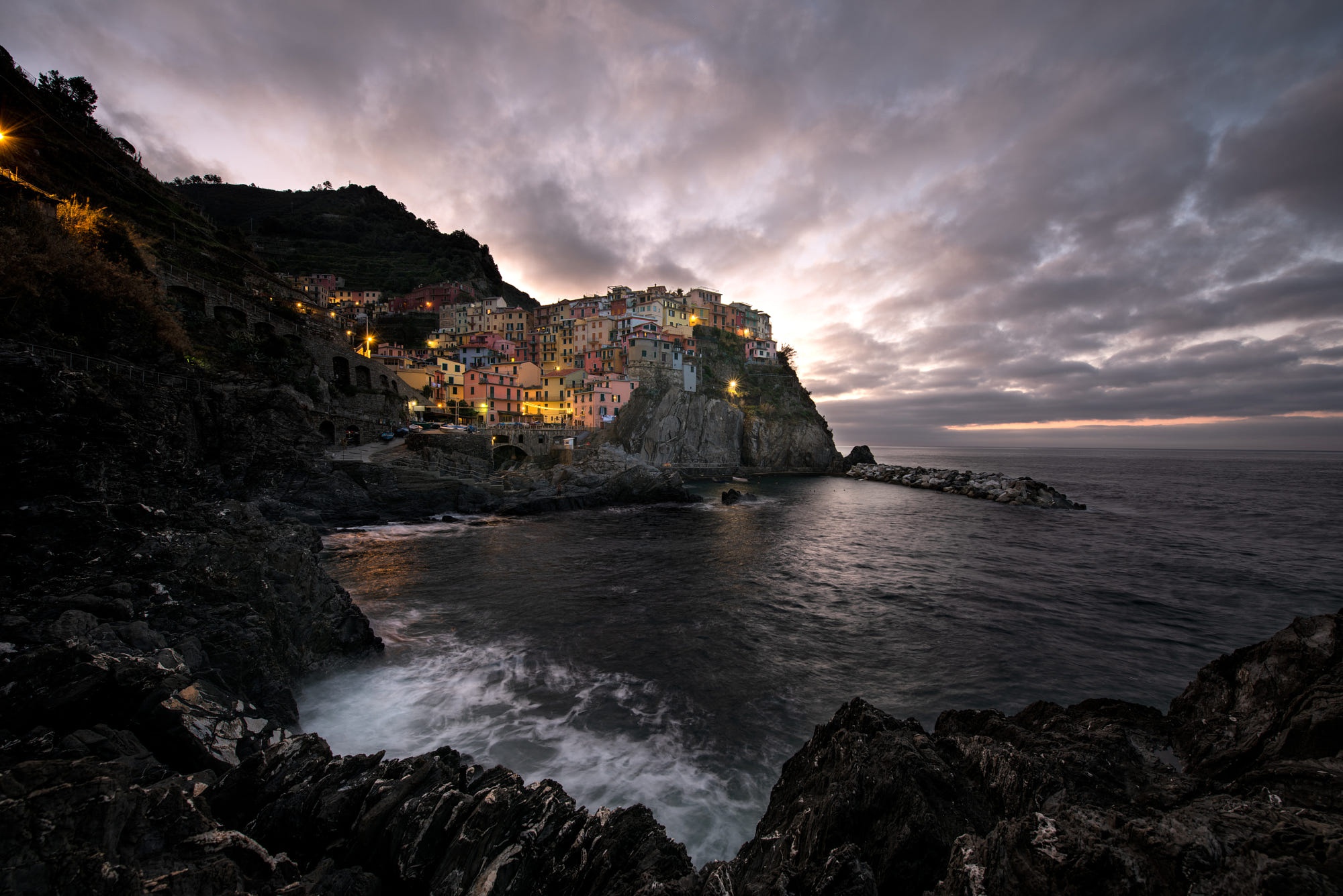 Free download wallpaper Italy, Village, Manarola, Cinque Terre, Man Made, Towns on your PC desktop