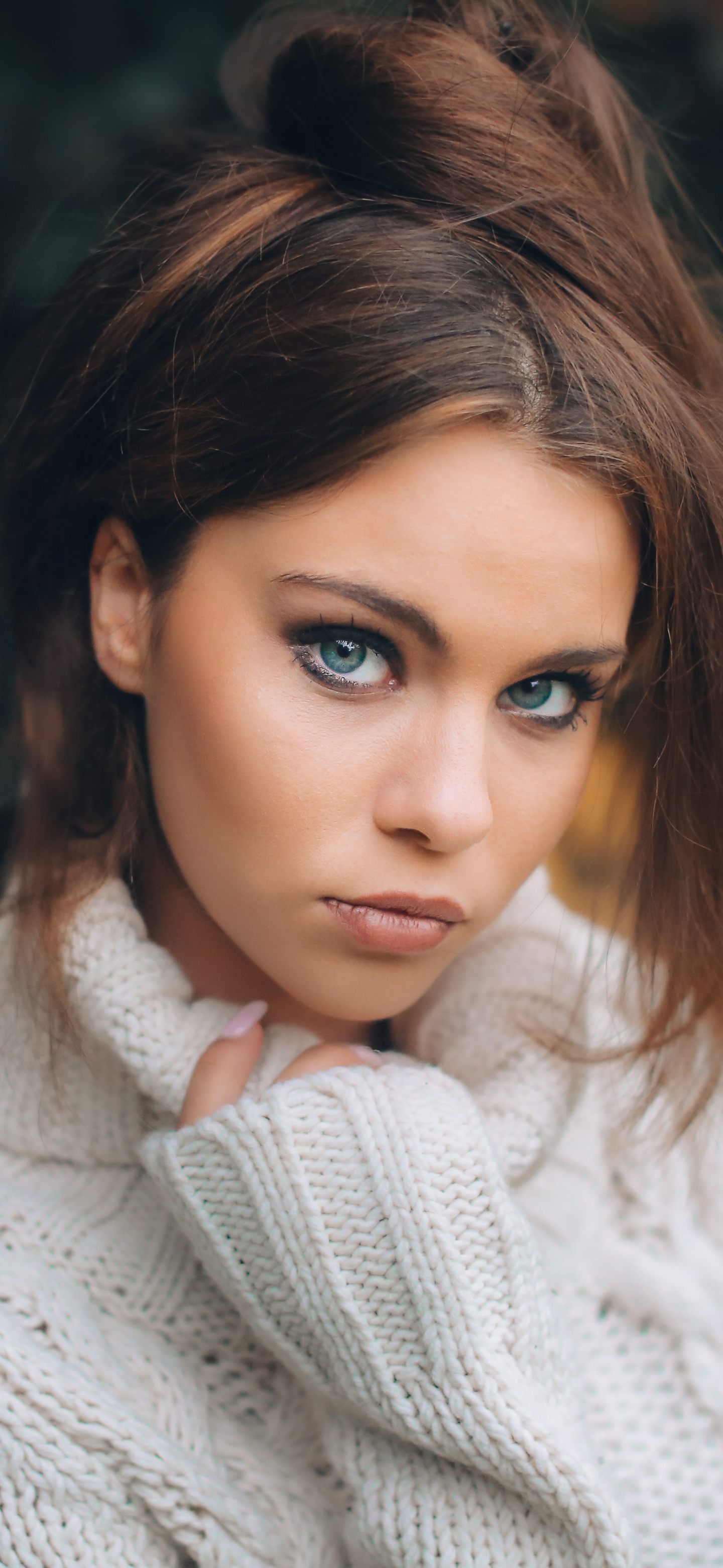 Download mobile wallpaper Brunette, Model, Women, Blue Eyes for free.