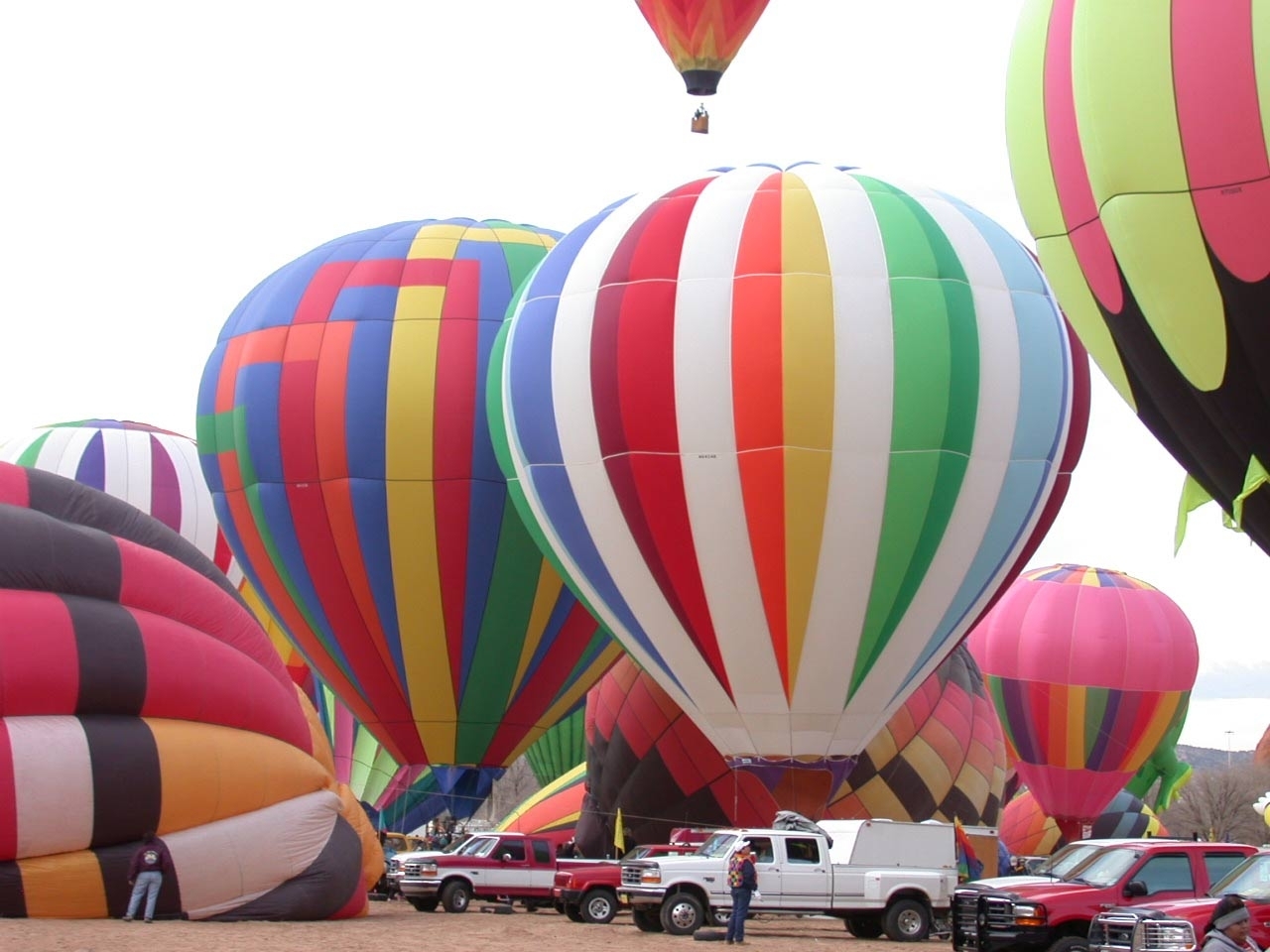 3940 Hintergrundbild herunterladen luftballons, transport - Bildschirmschoner und Bilder kostenlos