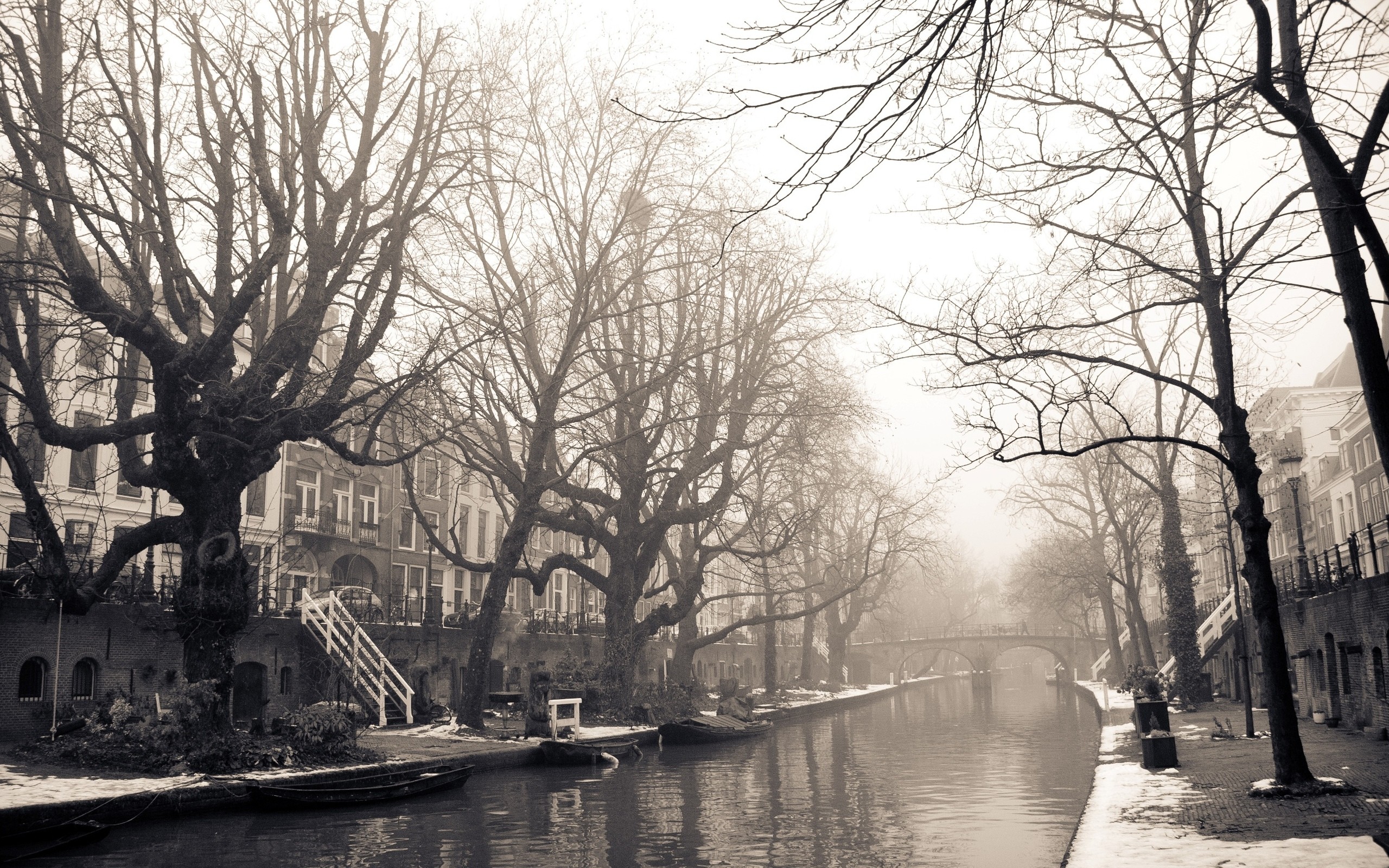 Download mobile wallpaper Snow, Tree, House, Monochrome, River, Man Made, Canal for free.
