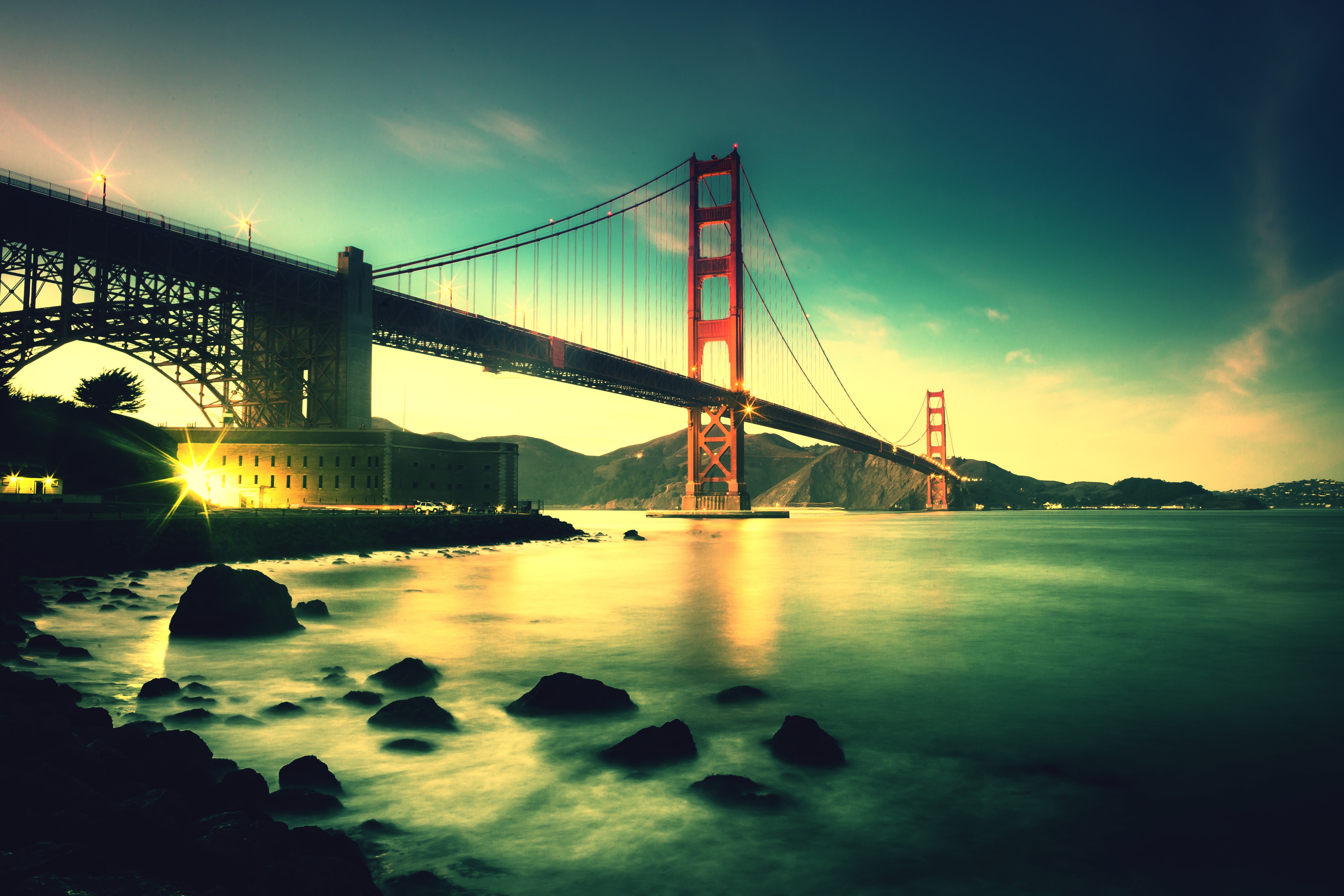 Download mobile wallpaper Bridges, Sunrise, Bridge, Golden Gate, Man Made for free.