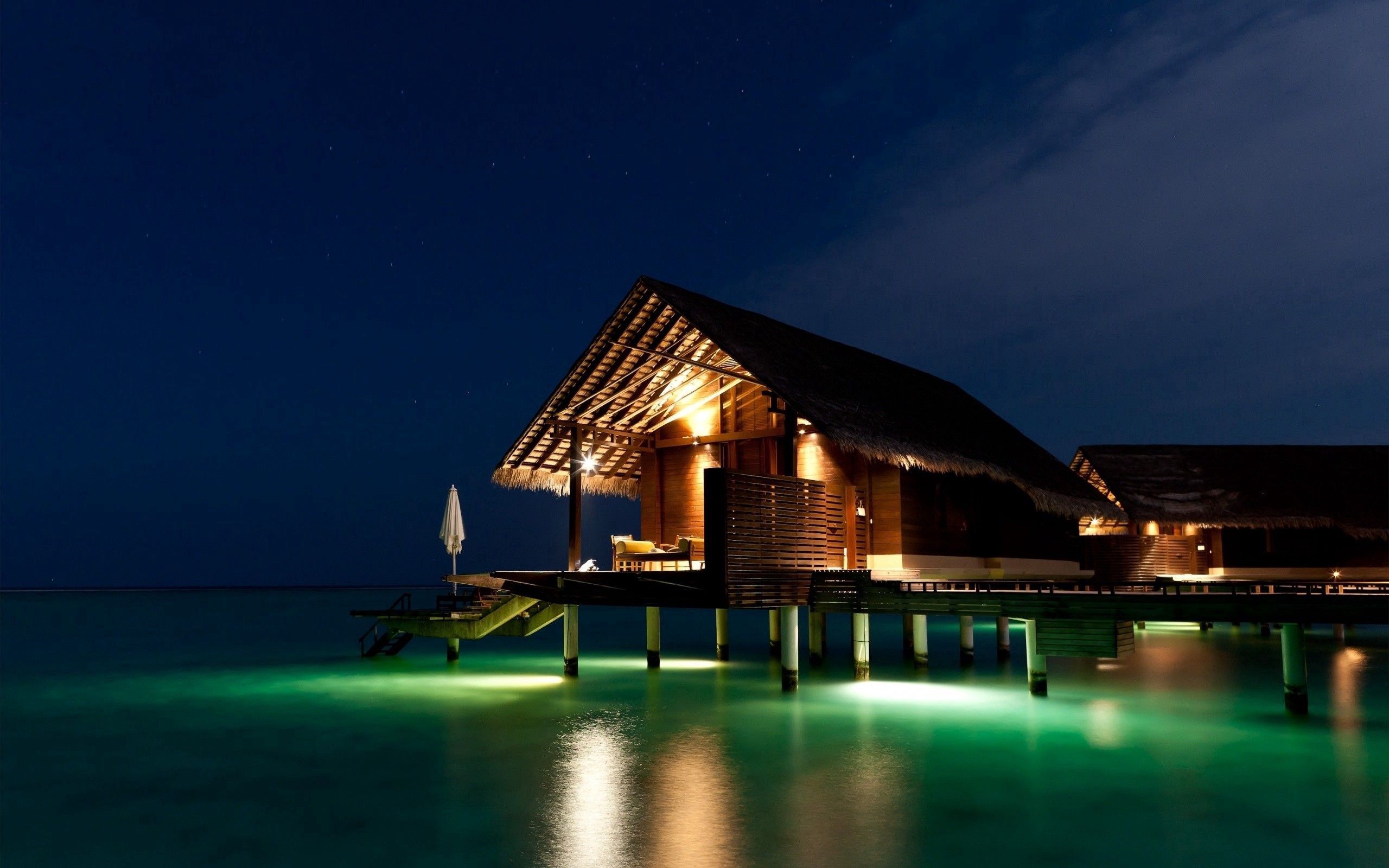 Baixe gratuitamente a imagem Noite, Maldivas, Bangalô, Natureza, Trópicos na área de trabalho do seu PC