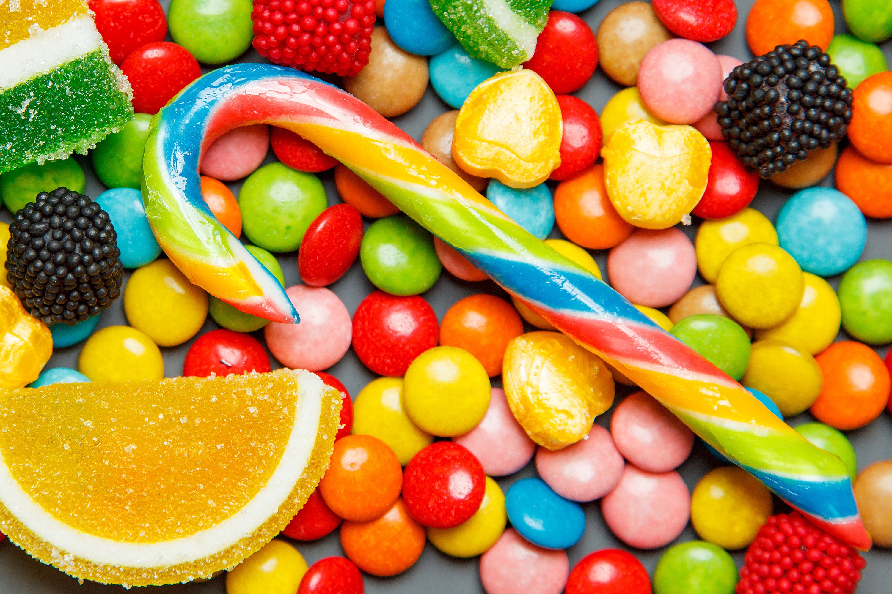 Laden Sie das Bunt, Süßigkeiten, Lutscher, Süßwaren, Nahrungsmittel, Zuckerstange-Bild kostenlos auf Ihren PC-Desktop herunter