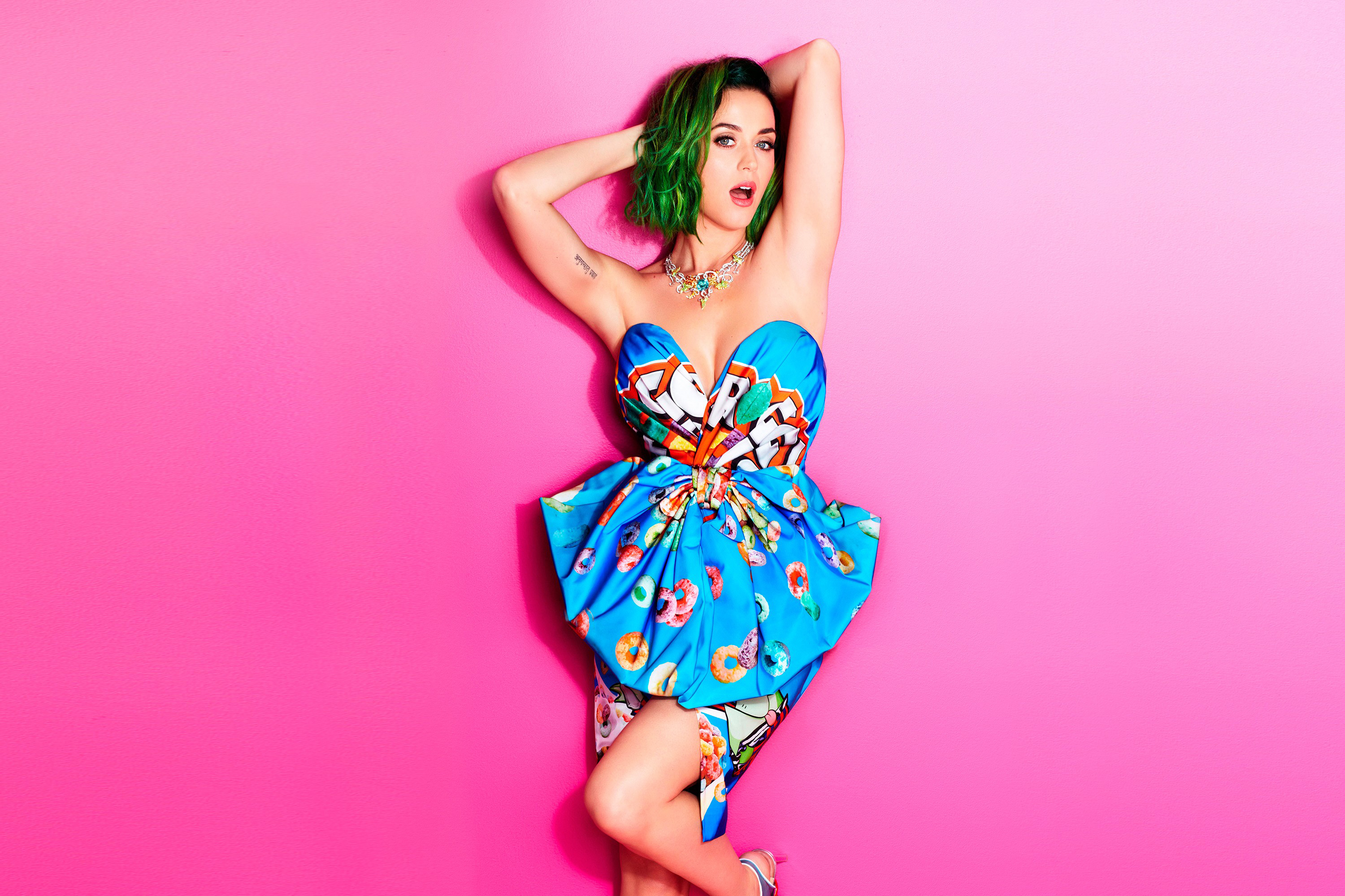 Laden Sie das Musik, Katy Perry, Grüne Haare, Halskette-Bild kostenlos auf Ihren PC-Desktop herunter