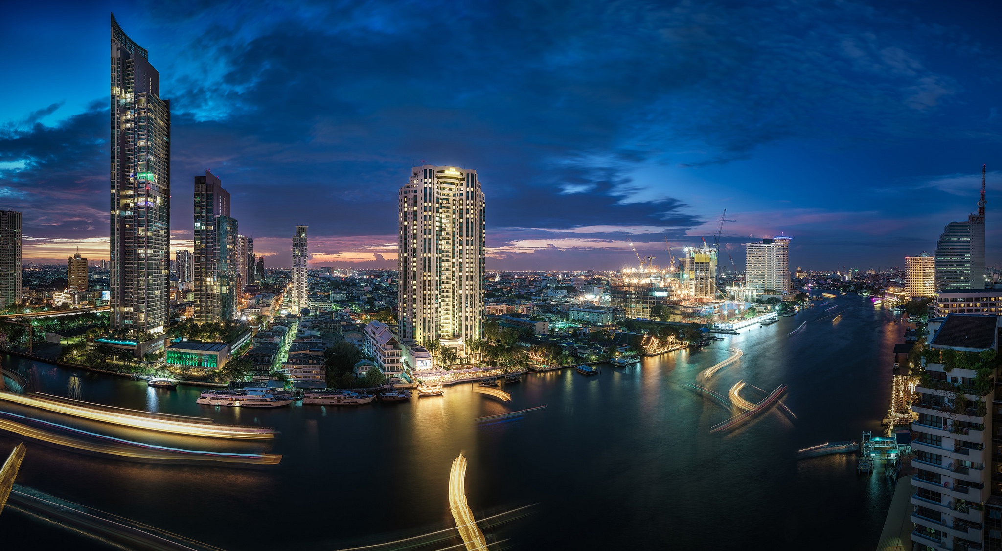 Скачать обои бесплатно Города, Река, Город, Здание, Таиланд, Бангкок, Небоскрёб, Сделано Человеком картинка на рабочий стол ПК
