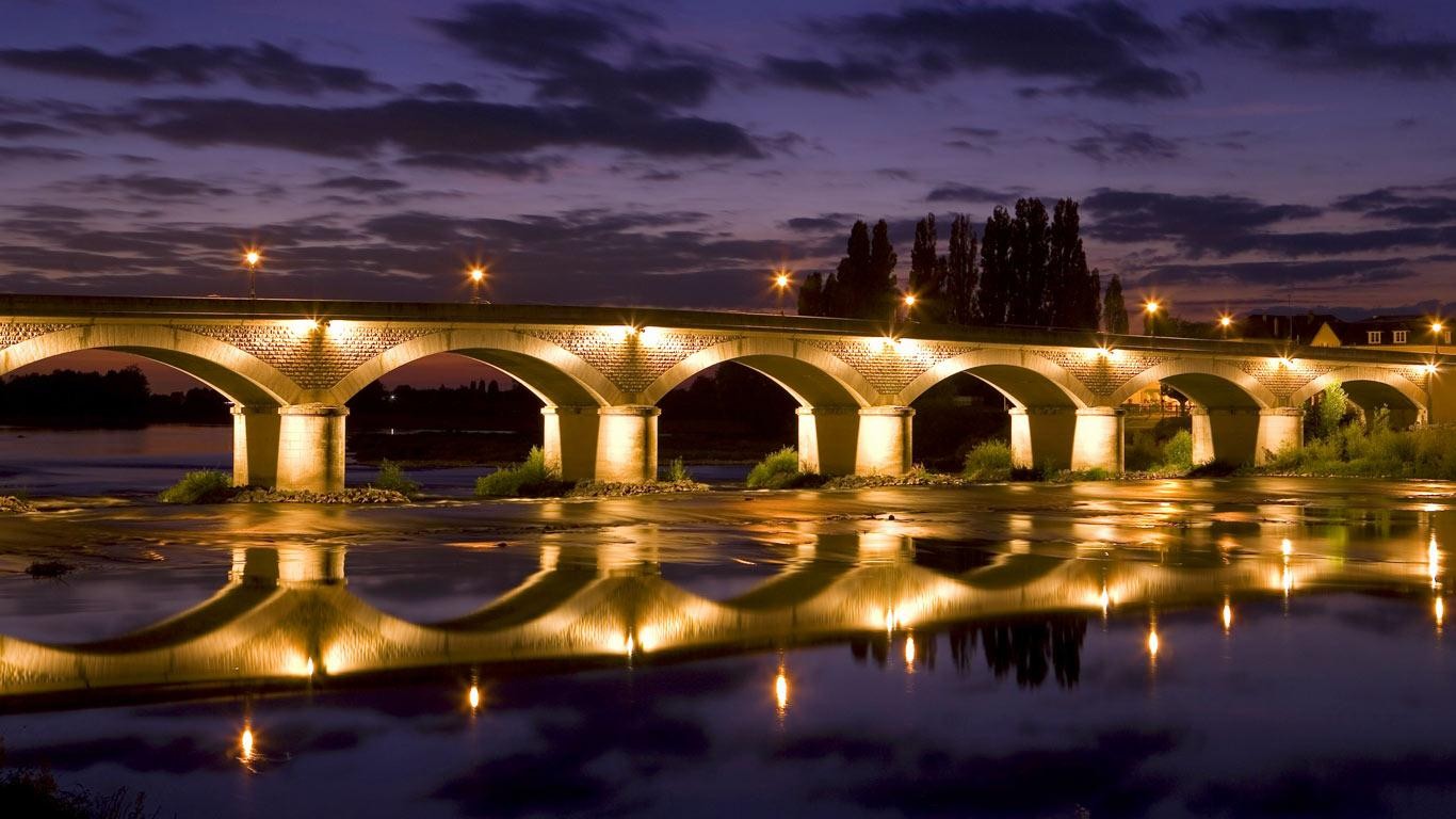 Handy-Wallpaper Amboise, Loire Fluss, Brücke, Brücken, Menschengemacht, Spiegelung kostenlos herunterladen.