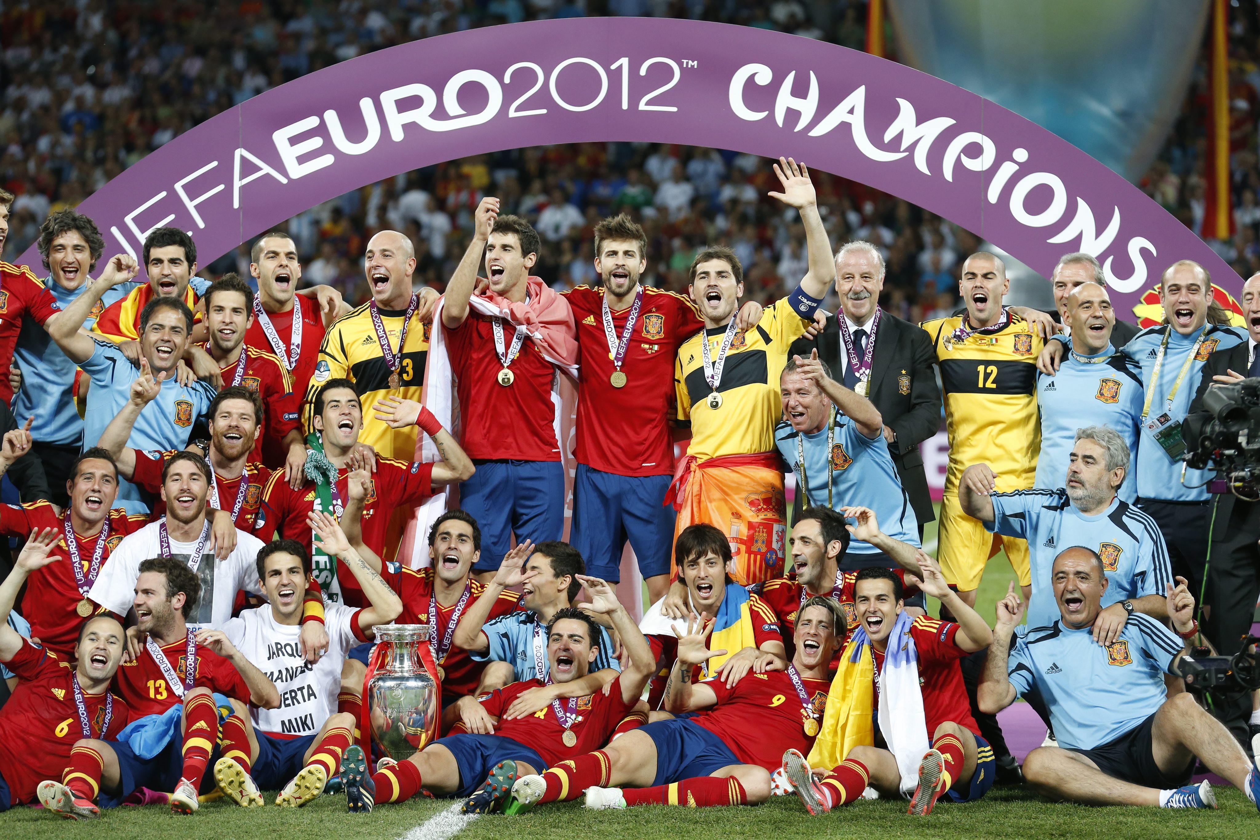 Laden Sie Spanische Fußballnationalmannschaft HD-Desktop-Hintergründe herunter