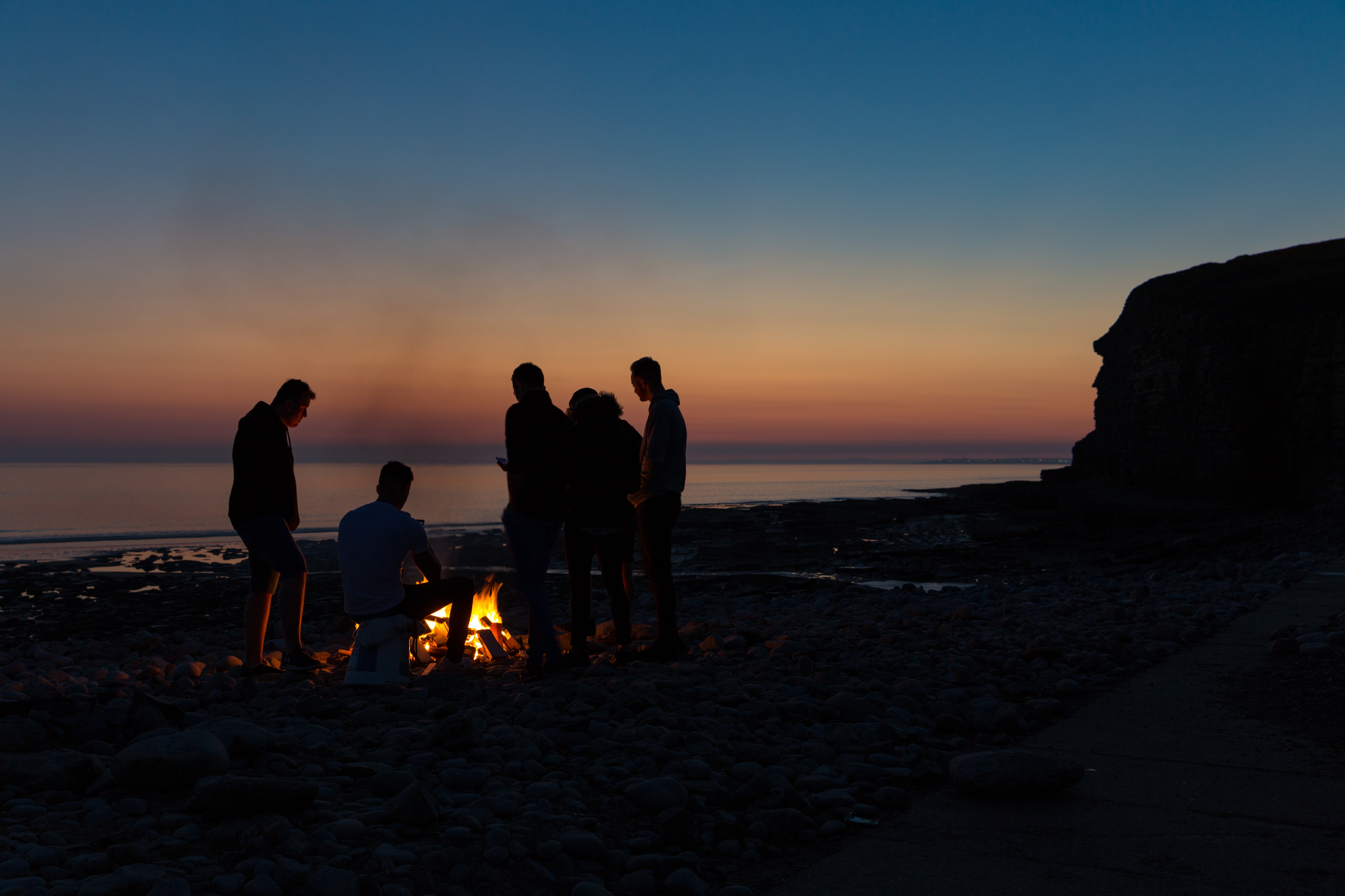 bonfire, beach, dark, silhouettes, relaxation, rest, camping, campsite