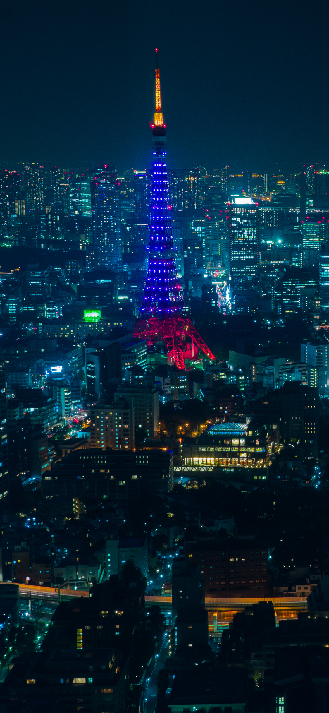 Handy-Wallpaper Städte, Stadt, Wolkenkratzer, Gebäude, Japan, Tokio, Nacht, Menschengemacht, Großstadt, Tokyo Turm kostenlos herunterladen.