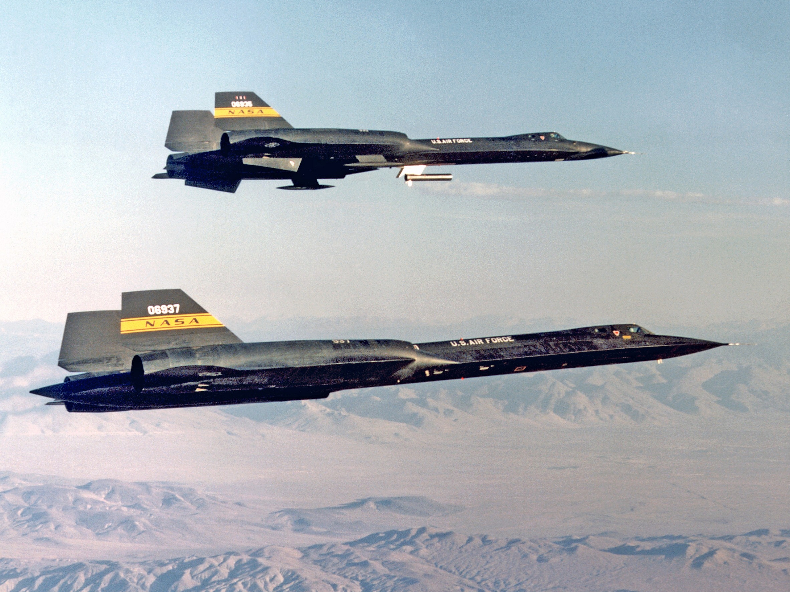 Популярні заставки і фони Lockheed Yf 12 на комп'ютер