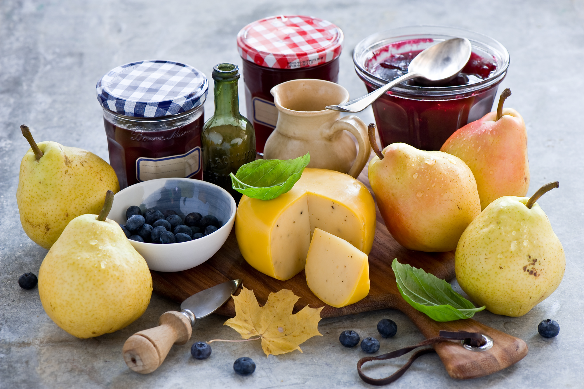 Handy-Wallpaper Frucht, Marmelade, Birne, Käse, Heidelbeere, Nahrungsmittel, Stillleben kostenlos herunterladen.