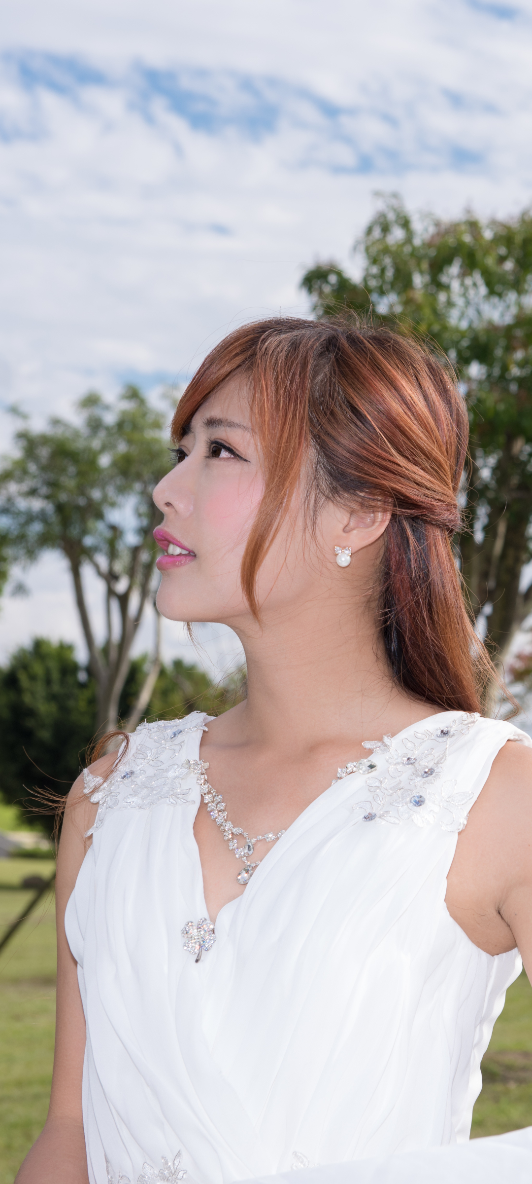 Download mobile wallpaper Dress, Model, Women, Earrings, Necklace, Asian, Taiwanese, Xiao Xi for free.