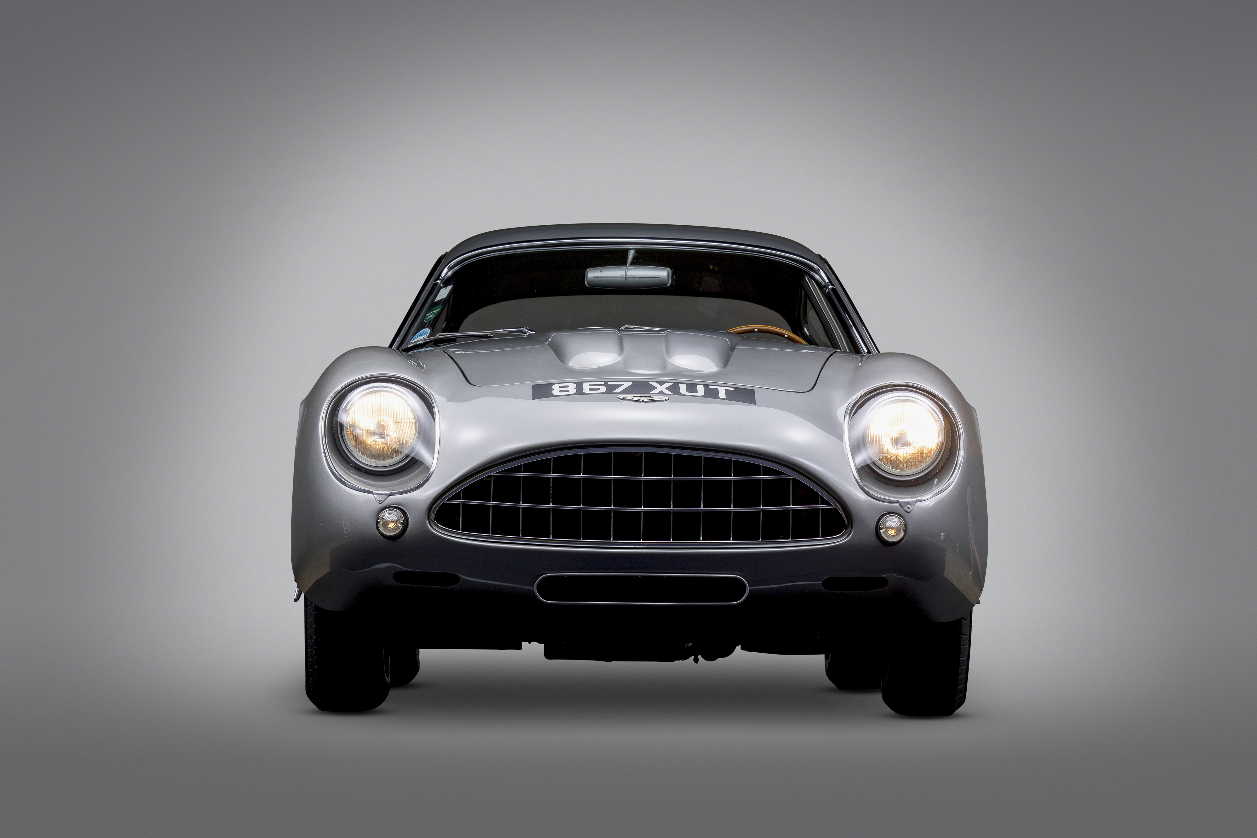 Download mobile wallpaper Aston Martin, Vehicles, Grand Tourer, Aston Martin Db4 for free.