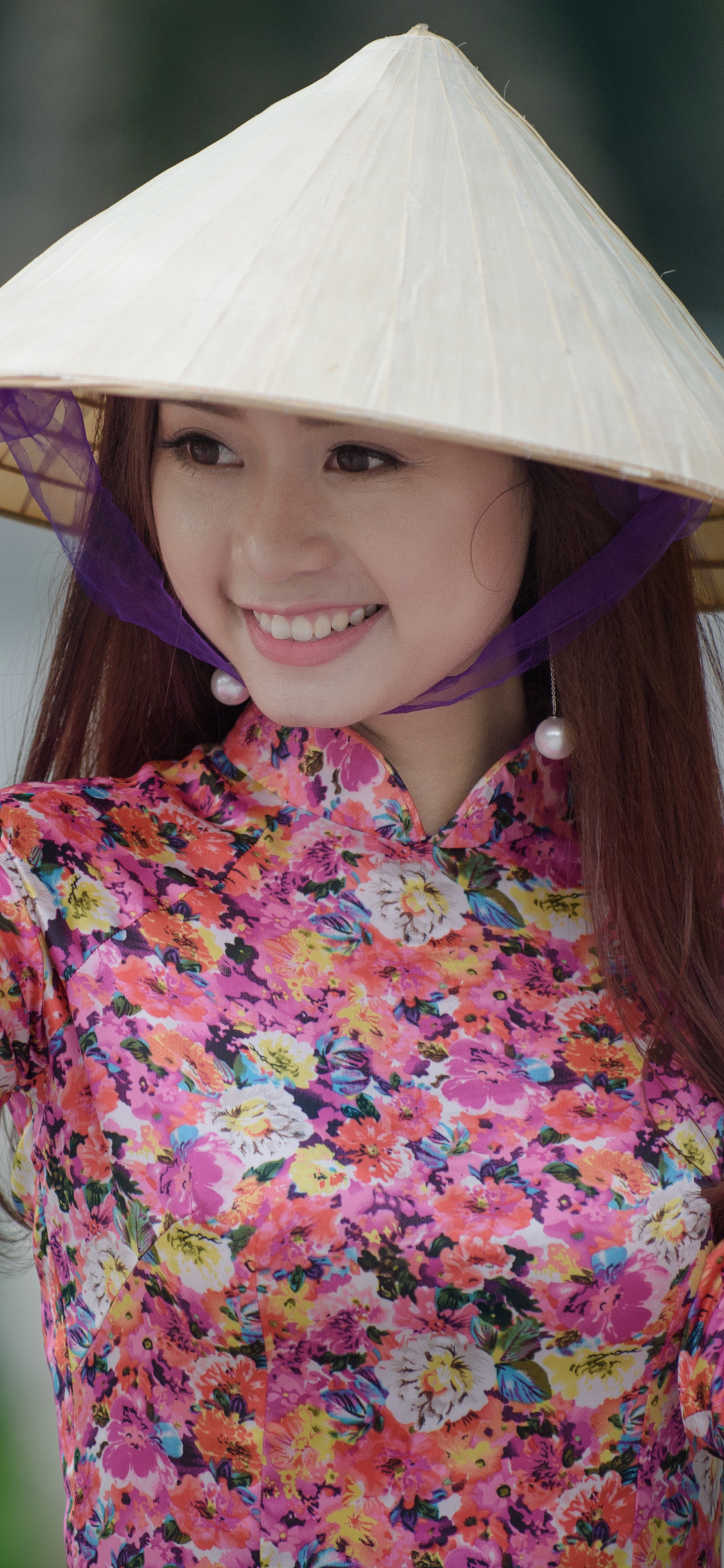 Download mobile wallpaper Smile, Hat, Brunette, Model, Women, Asian, Traditional Costume for free.