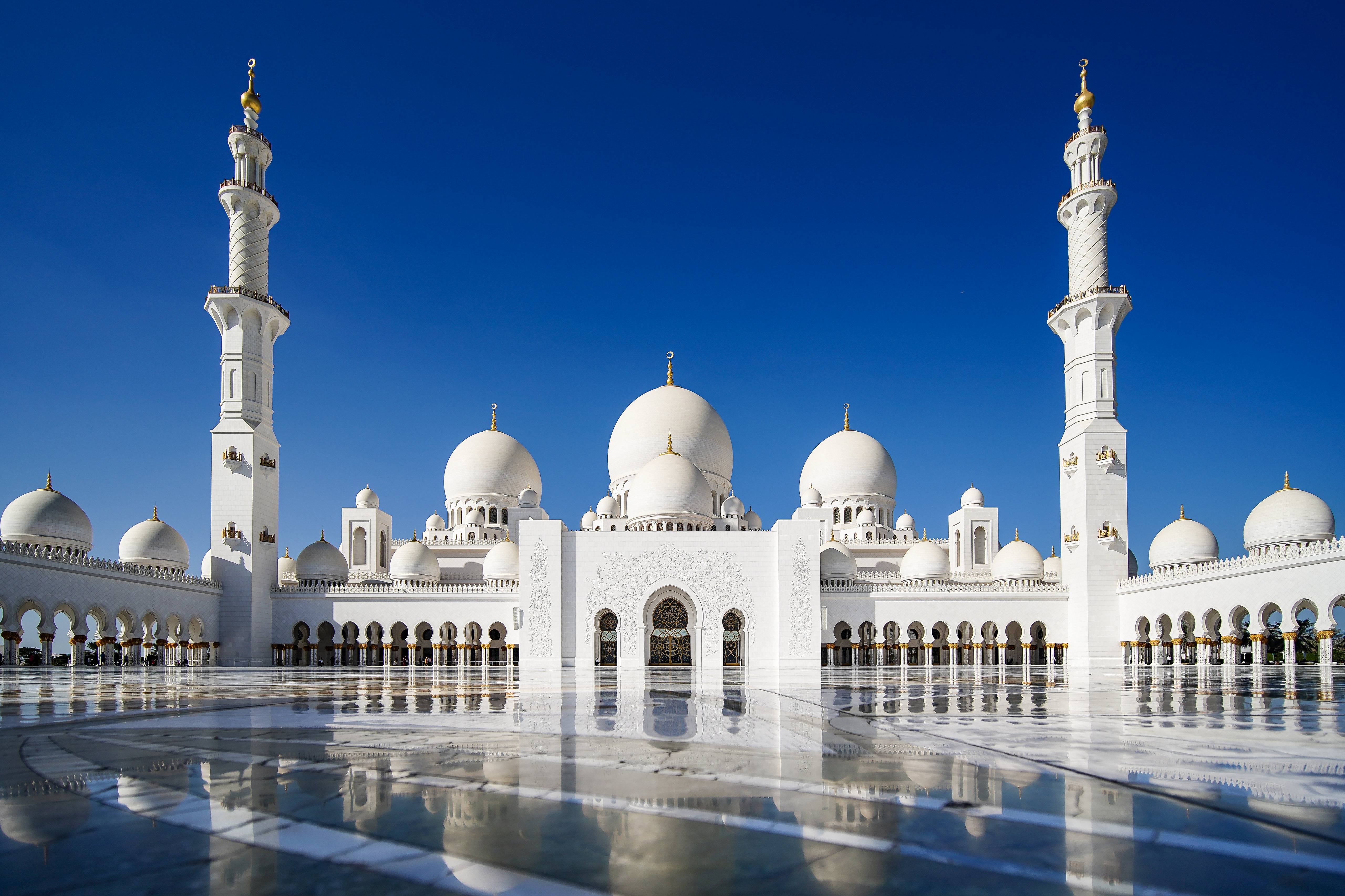 481971 скачать картинку мечеть, абу даби, архитектура, большая мечеть шейха зайда, религиозные, отражение, небо, объединённые арабские эмираты, мечети - обои и заставки бесплатно