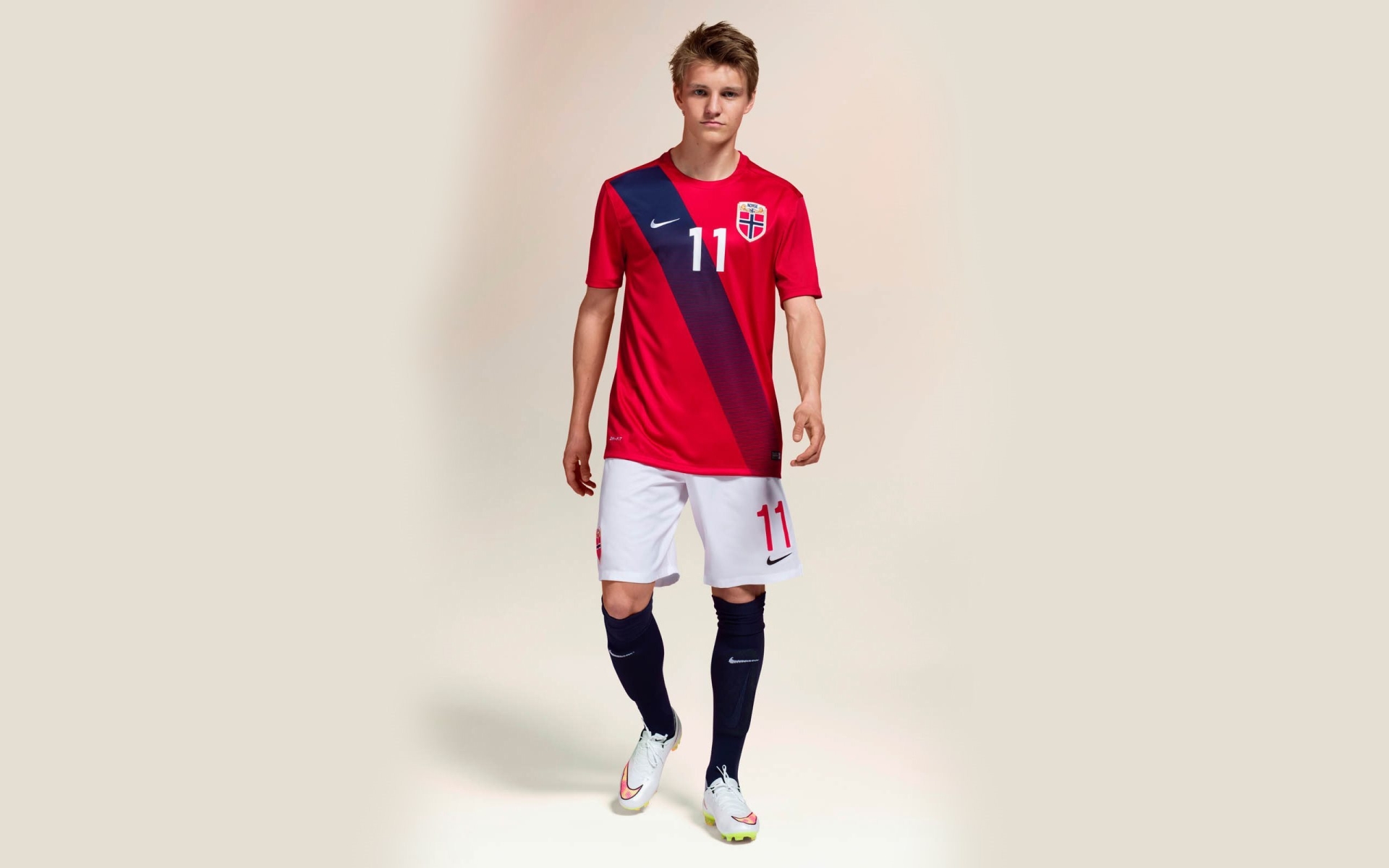 Laden Sie Norwegische Fußballnationalmannschaft HD-Desktop-Hintergründe herunter