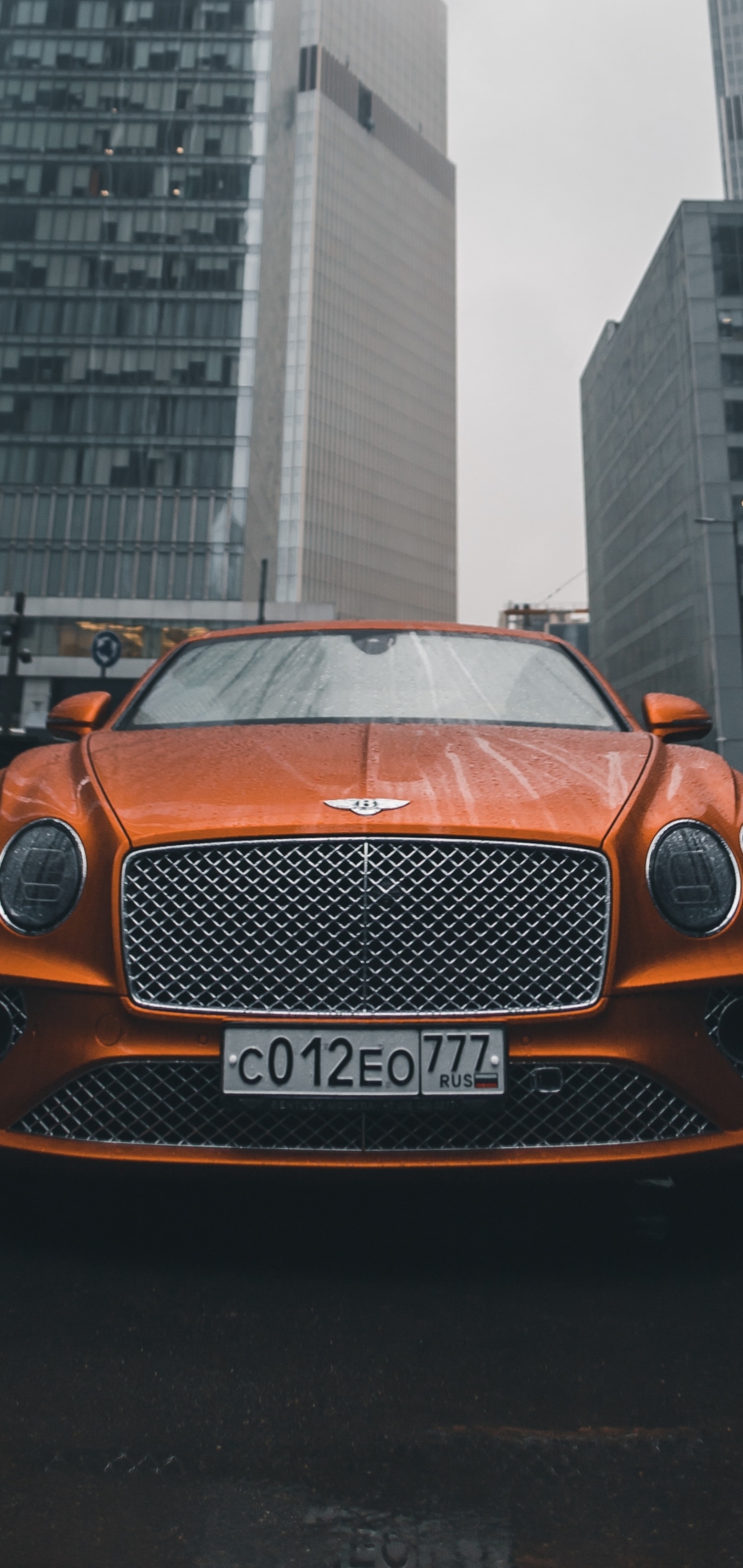 Descarga gratuita de fondo de pantalla para móvil de Bentley, Coche, Bentley Continental Gt, Vehículo, Vehículos, Bentley Continental, Coche Naranja.