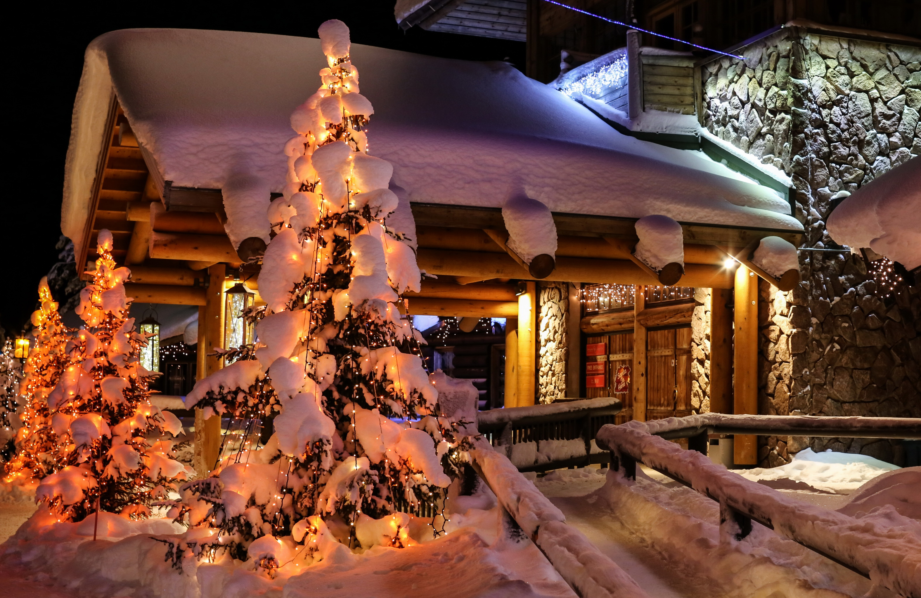 Handy-Wallpaper Winter, Schnee, Baum, Hütte, Menschengemacht kostenlos herunterladen.