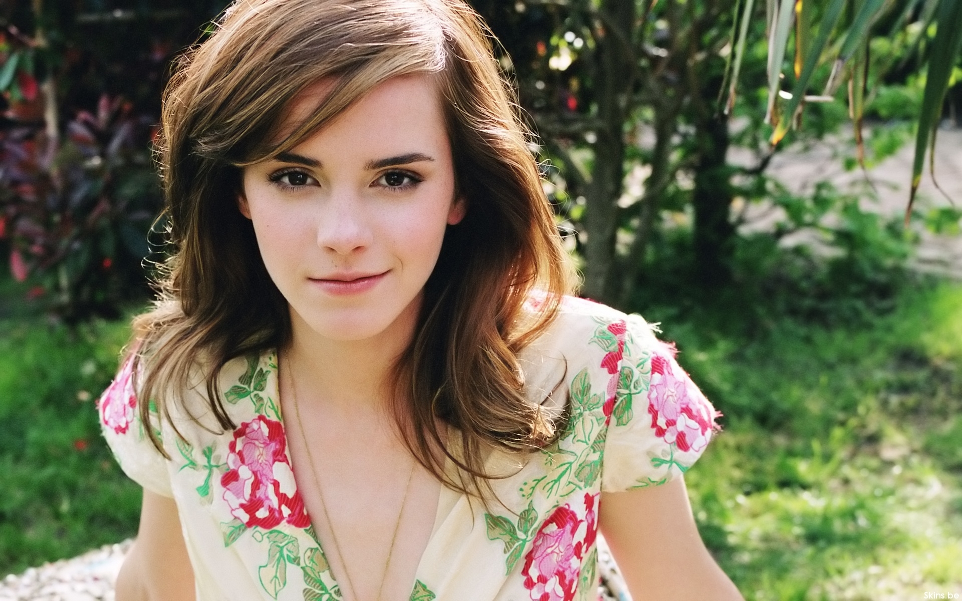 Emma Watson Vertical Background