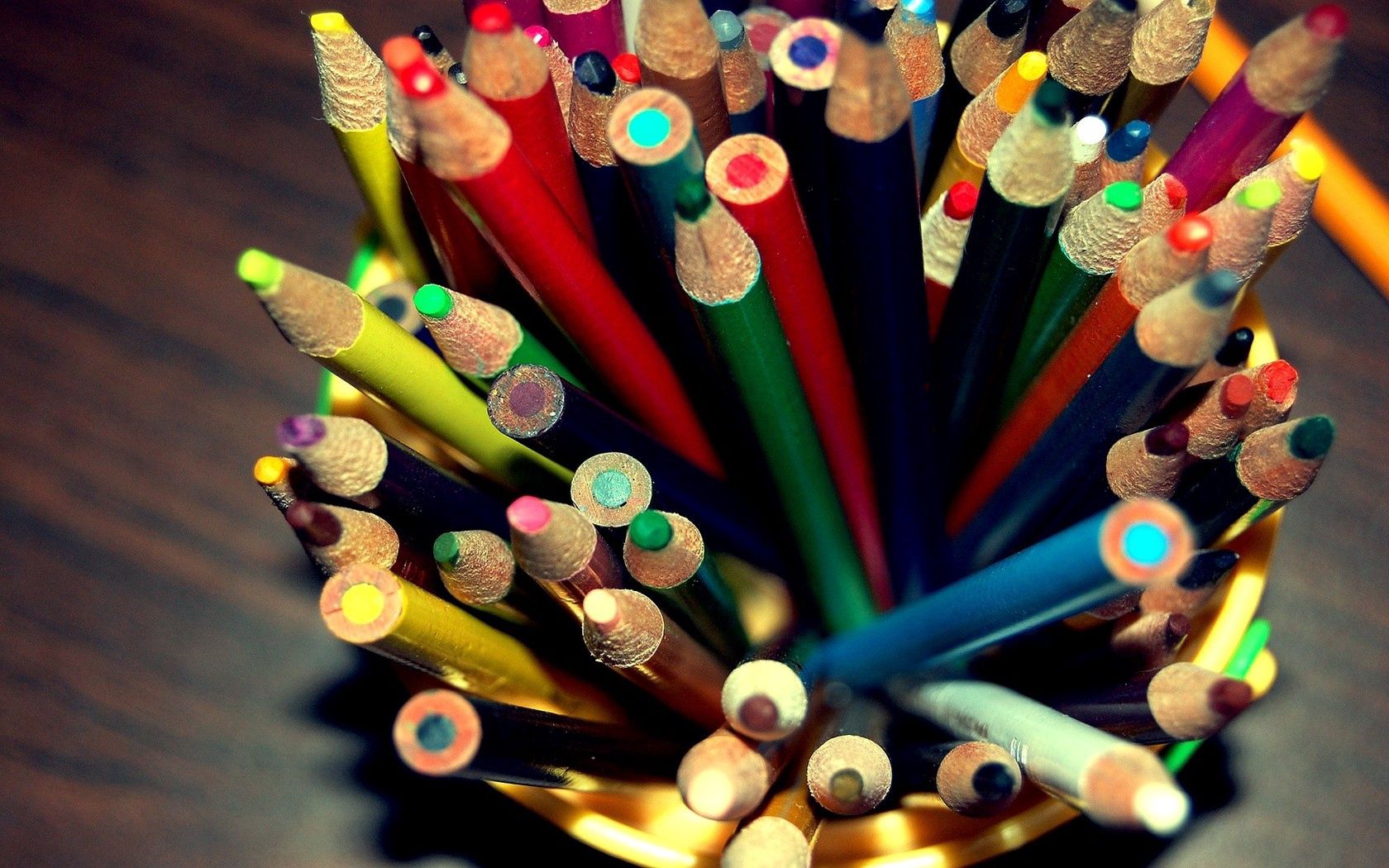 143972 скачать обои цветные карандаши, набор, разное, стакан, художество - заставки и картинки бесплатно