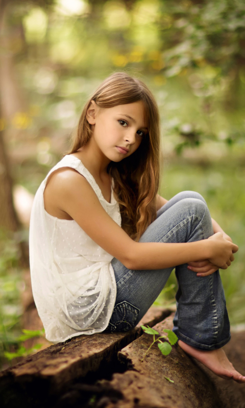 Download mobile wallpaper Nature, Mood, Bokeh, Child, Jeans, Photography, Shirt, Long Hair, Little Girl for free.