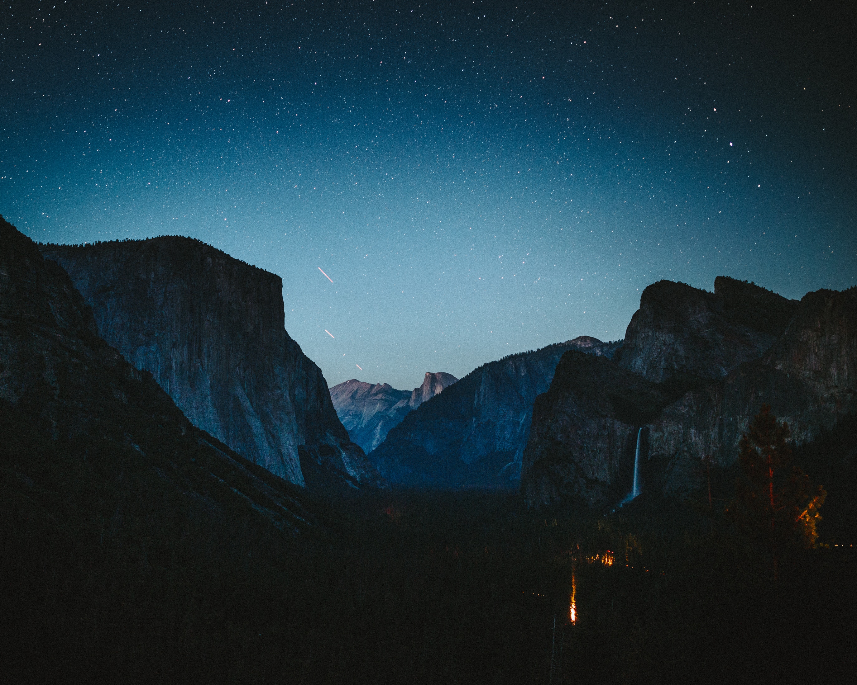 Download mobile wallpaper Vertex, Tops, Mountains, Nature, Starry Sky, Night for free.