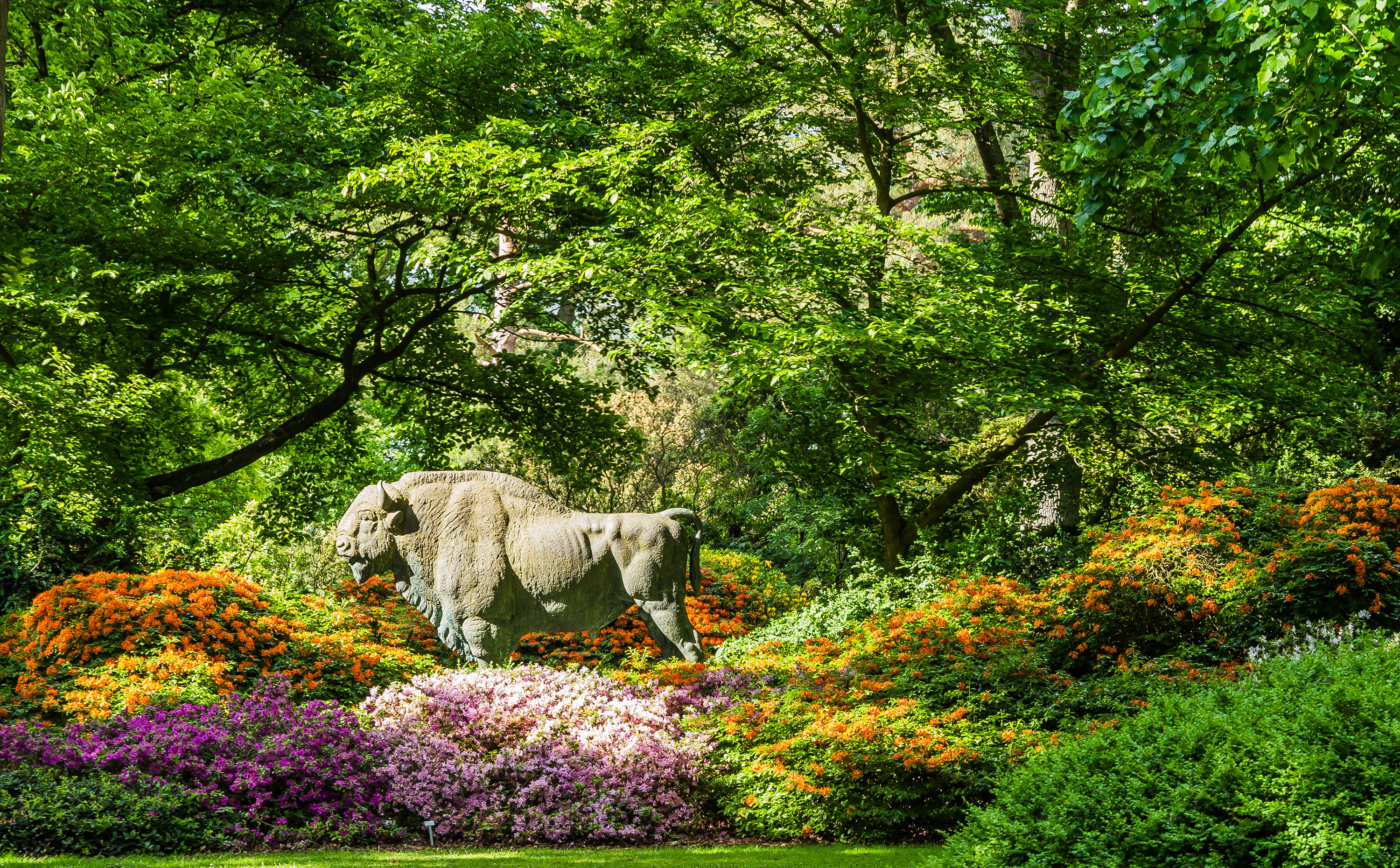 Free download wallpaper Flower, Park, Statue, Garden, Photography, Greenery on your PC desktop