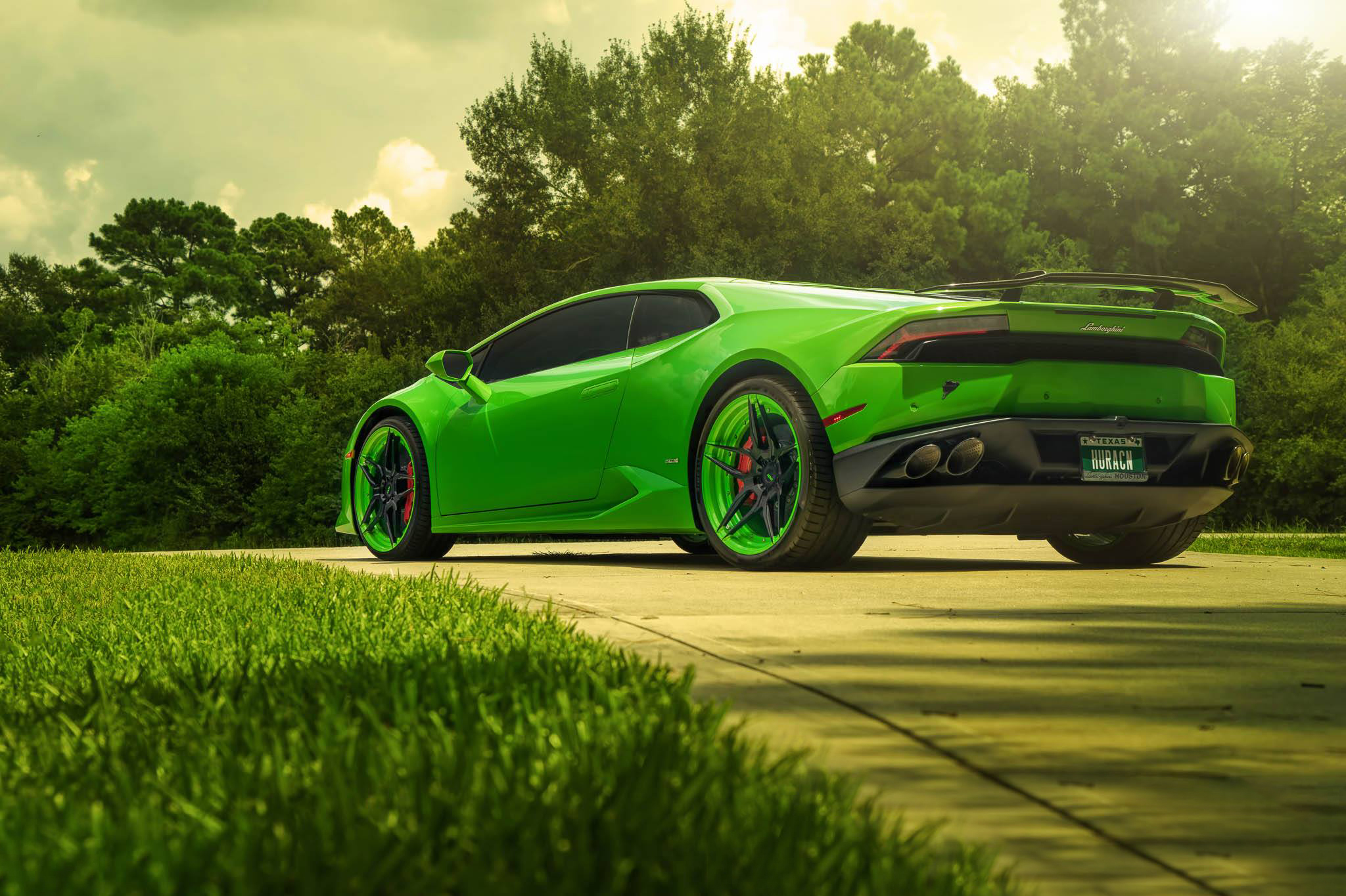 Laden Sie das Lamborghini, Autos, Supersportwagen, Fahrzeuge, Grünes Auto, Lamborghini Huracán-Bild kostenlos auf Ihren PC-Desktop herunter