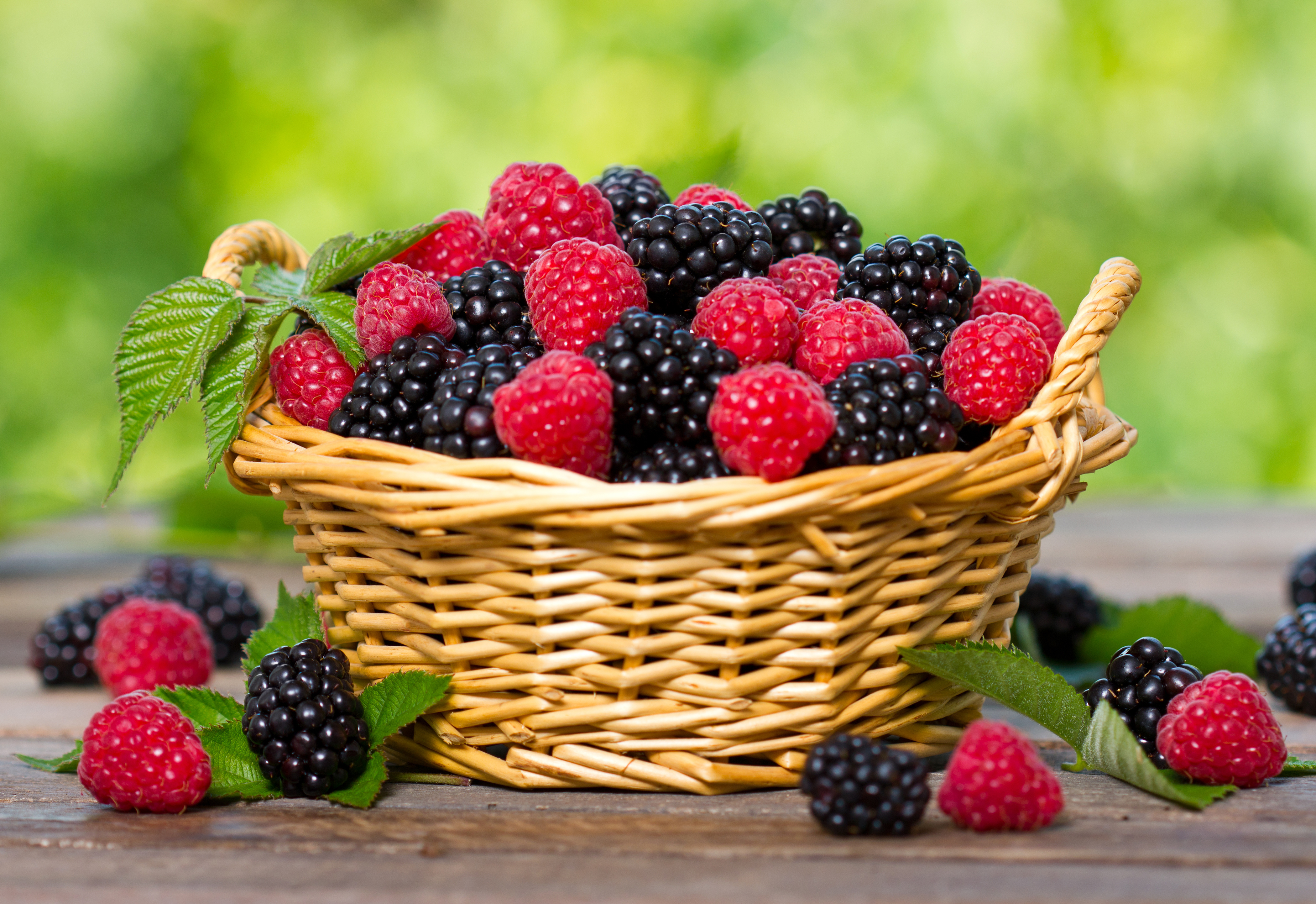Free download wallpaper Food, Raspberry, Still Life, Blackberry, Berry, Fruit, Basket on your PC desktop