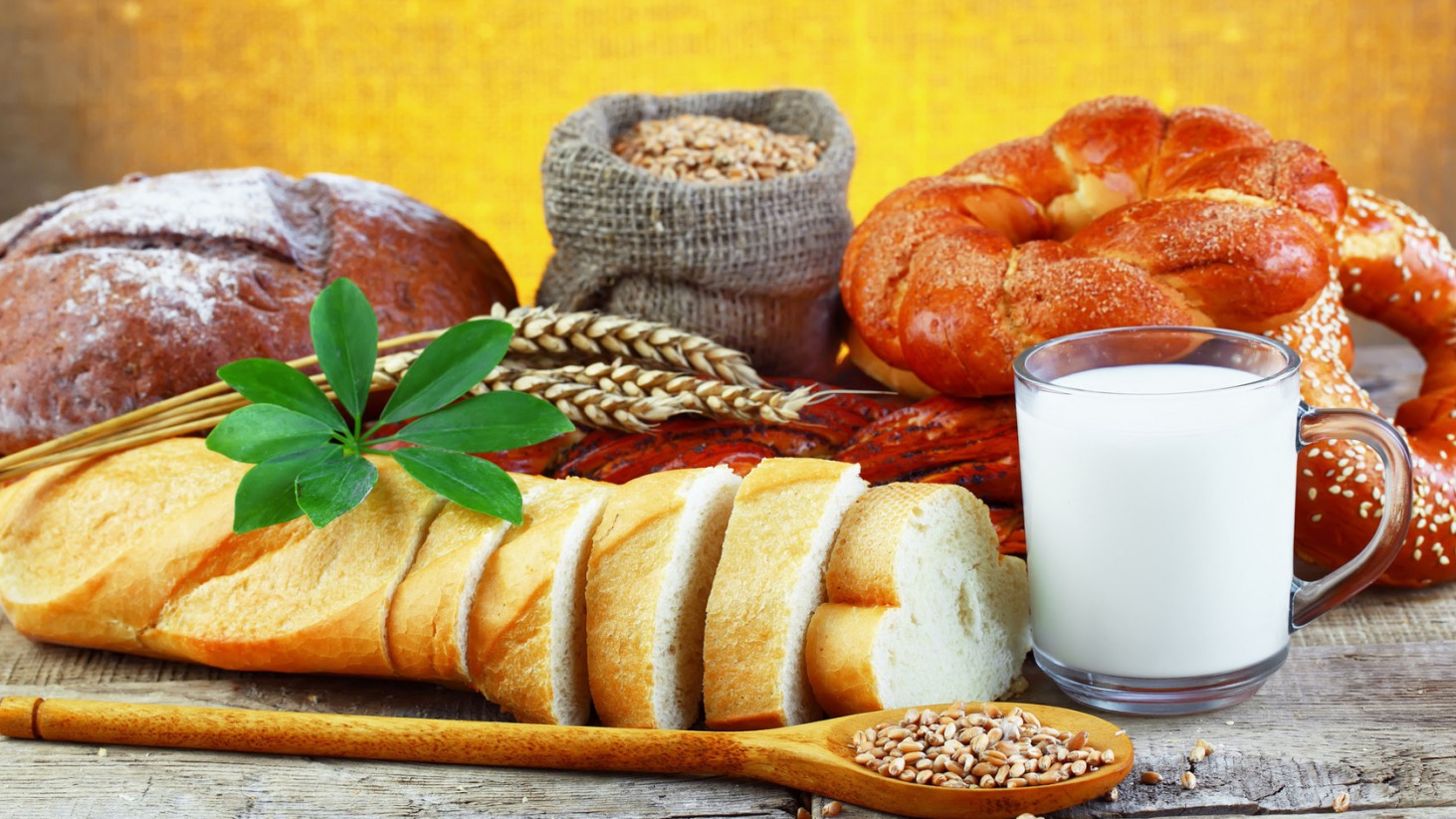 Laden Sie das Brot, Milch, Nahrungsmittel-Bild kostenlos auf Ihren PC-Desktop herunter