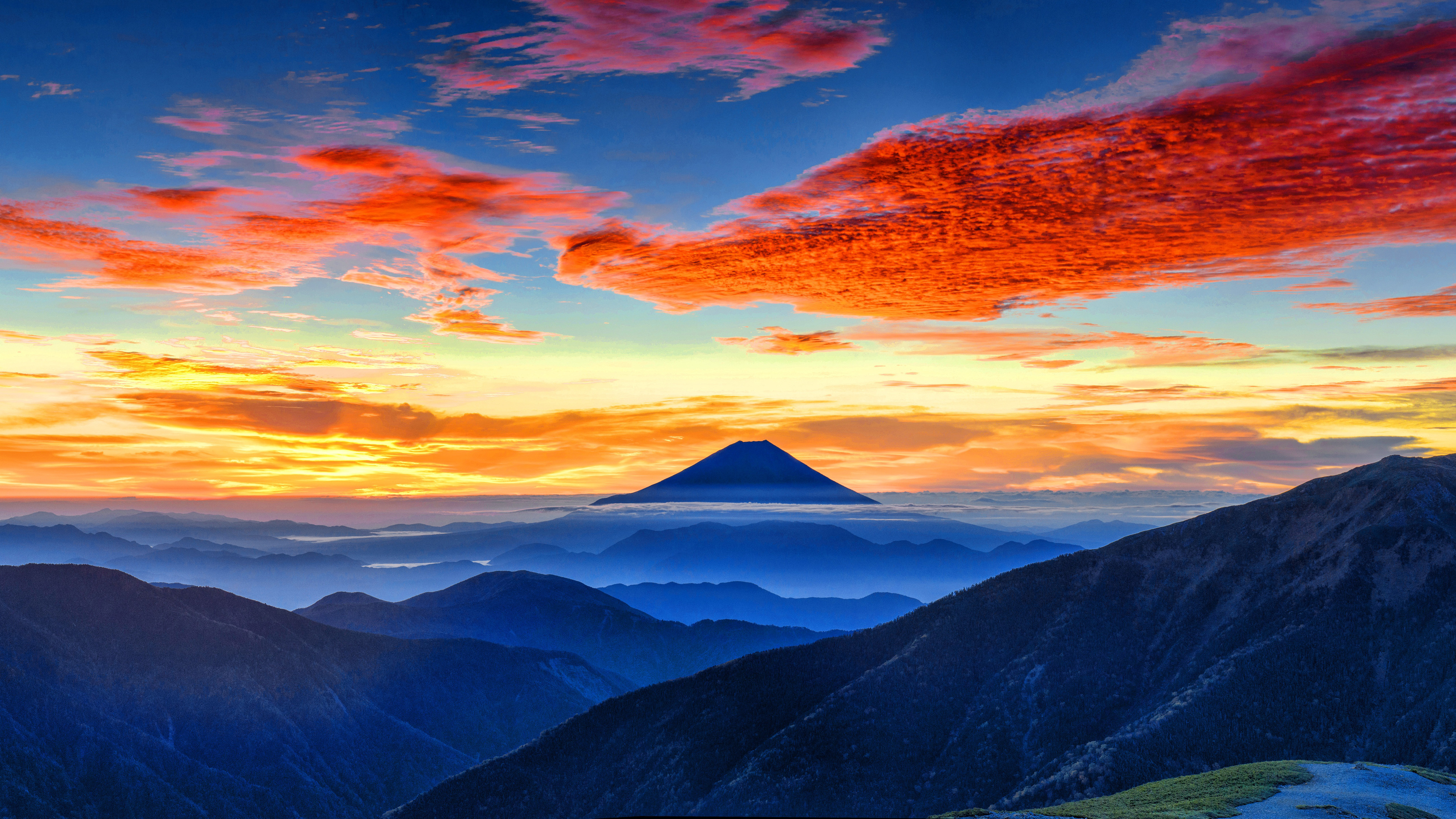 Handy-Wallpaper Horizont, Gebirge, Japan, Wolke, Himmel, Fujisan, Vulkane, Erde/natur kostenlos herunterladen.